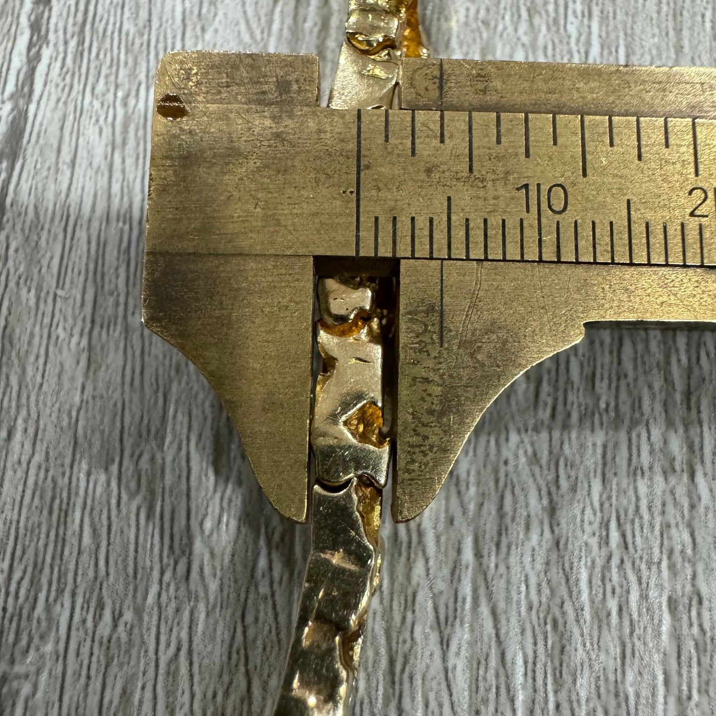 1980’s Solid 14k Yellow Gold Pave Set 1.0ctw Natural Diamond Chunky Nugget Bracelet (6.75”)