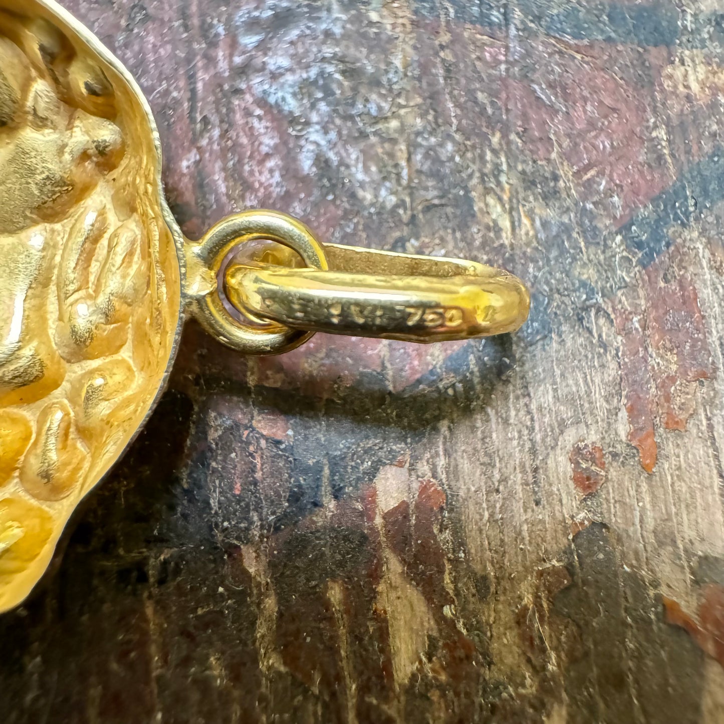 Vintage Solid 18k Italian Yellow Gold Diamondcut Suffering Jesus Piece