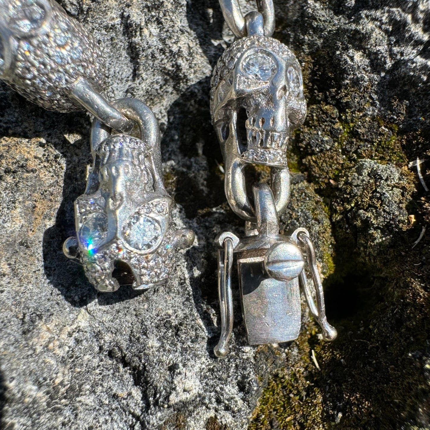 Vintage Solid 18k White Gold 21 CTW Natural Diamond Custom Skull Bracelet (7.25”)