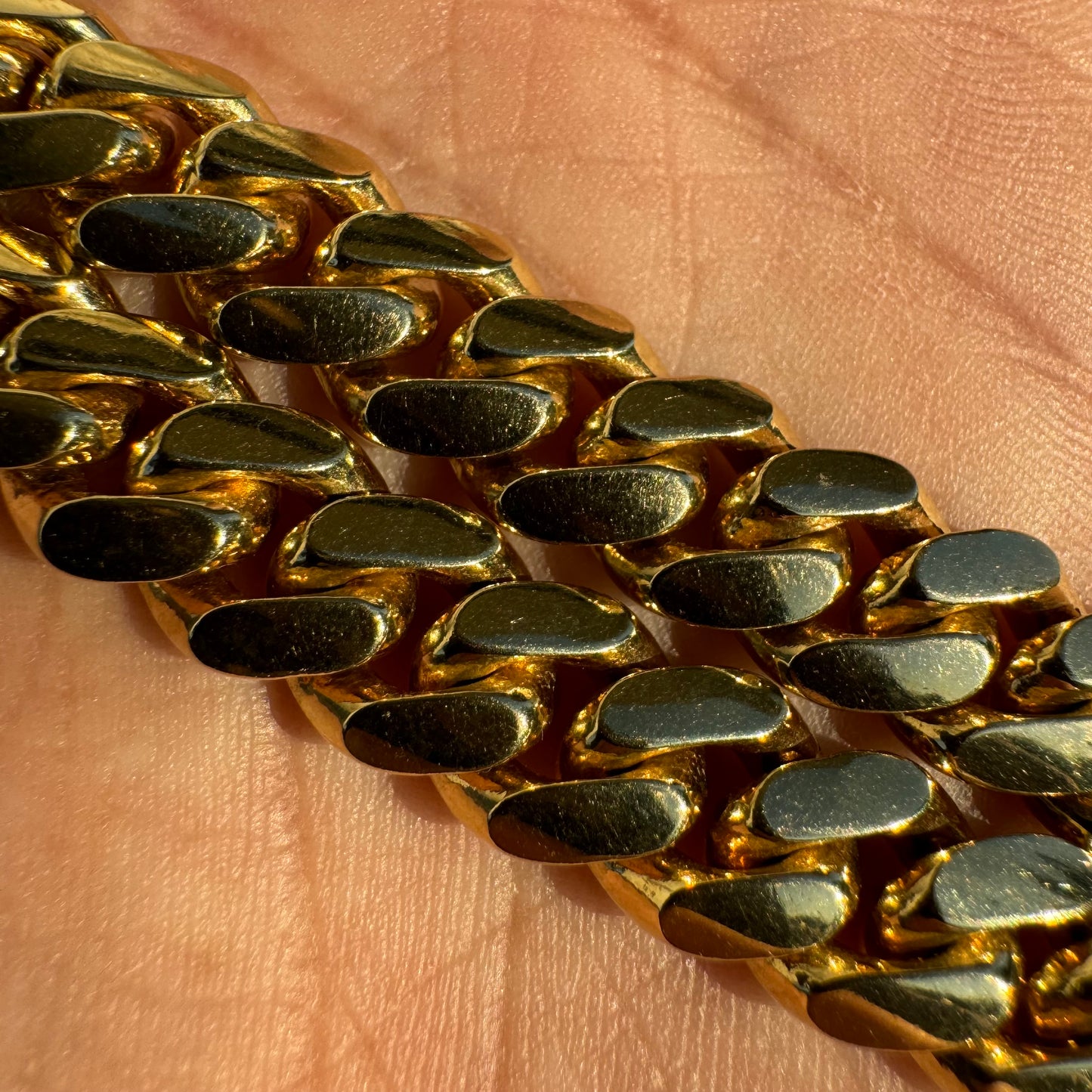 Near Mint Condition Solid 14k Buttery Yellow Gold Super Heavyweight Miami Cuban Link Necklace (20”)