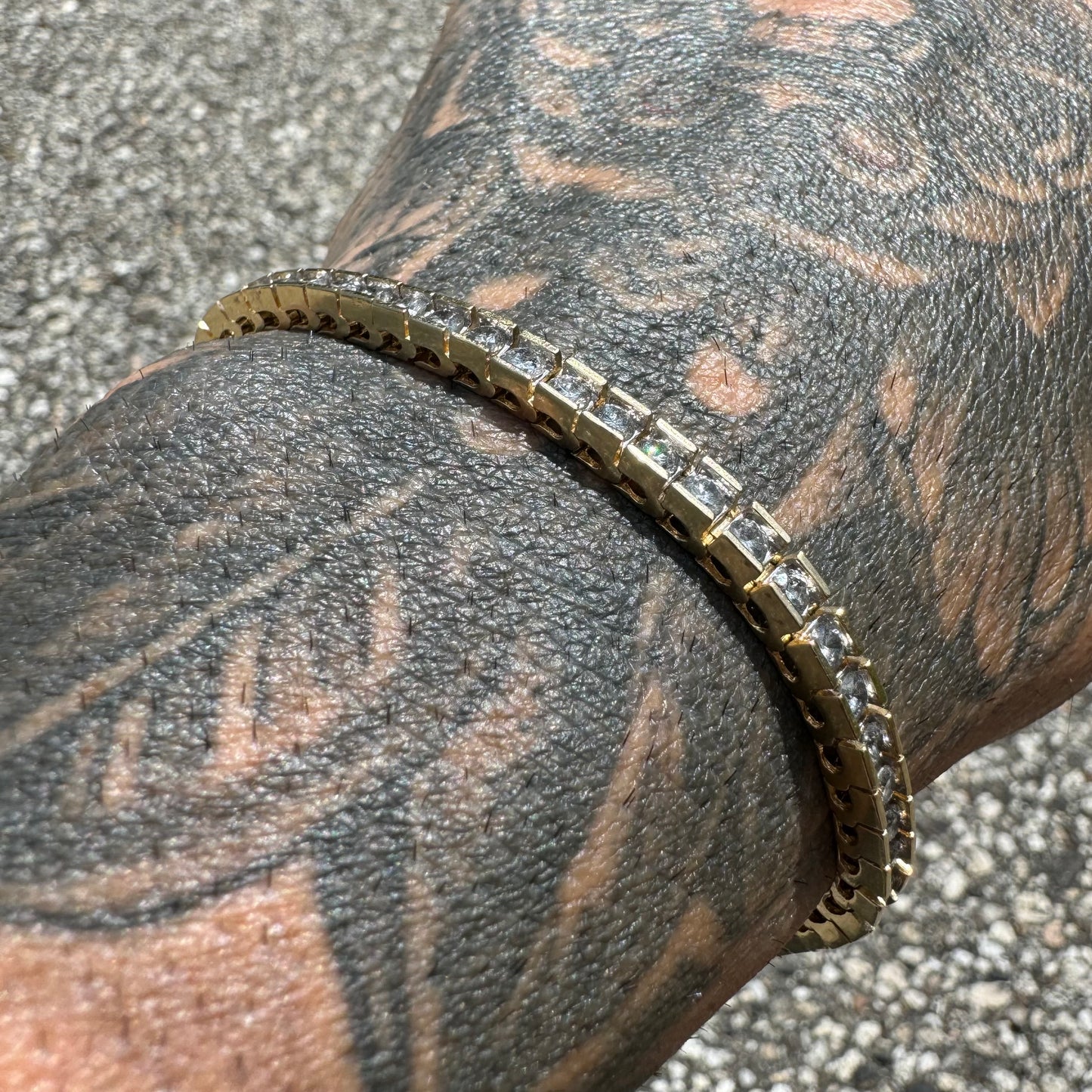 Vintage 14k Yellow Gold 4.0CTW Natural Channel Set Diamond Tennis Bracelet (8.25”)