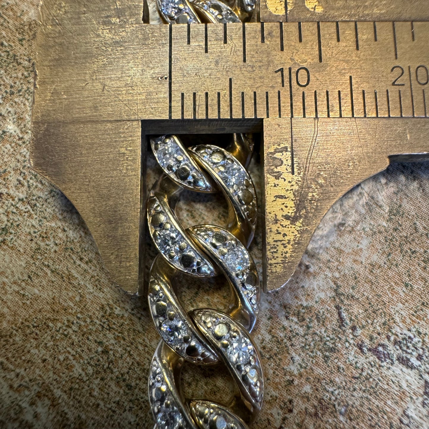 Vintage 2.25CTW Natural Diamond Flooded 10k Yellow Gold Cuban Link Bracelet (8.5”)
