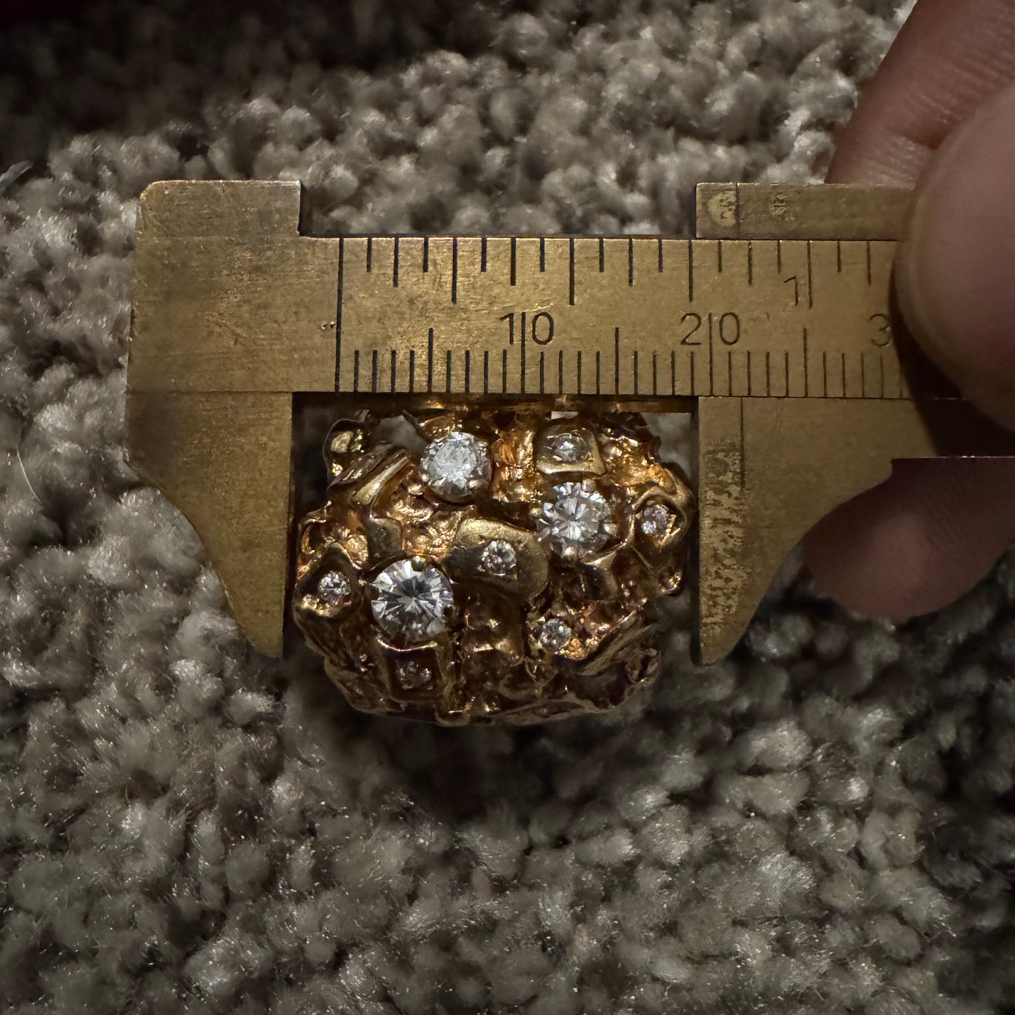 Vintage Solid 14k Yellow Gold 1.0ctw Natural Diamond Nugget Ring (9.25)