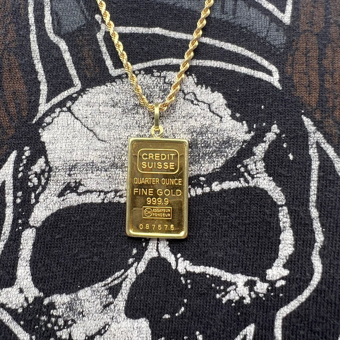 “INVESTMENT JEWELRY” Vintage Pure .999 24k Gold Quarter Oz Credit Suisse Bullion Pendant