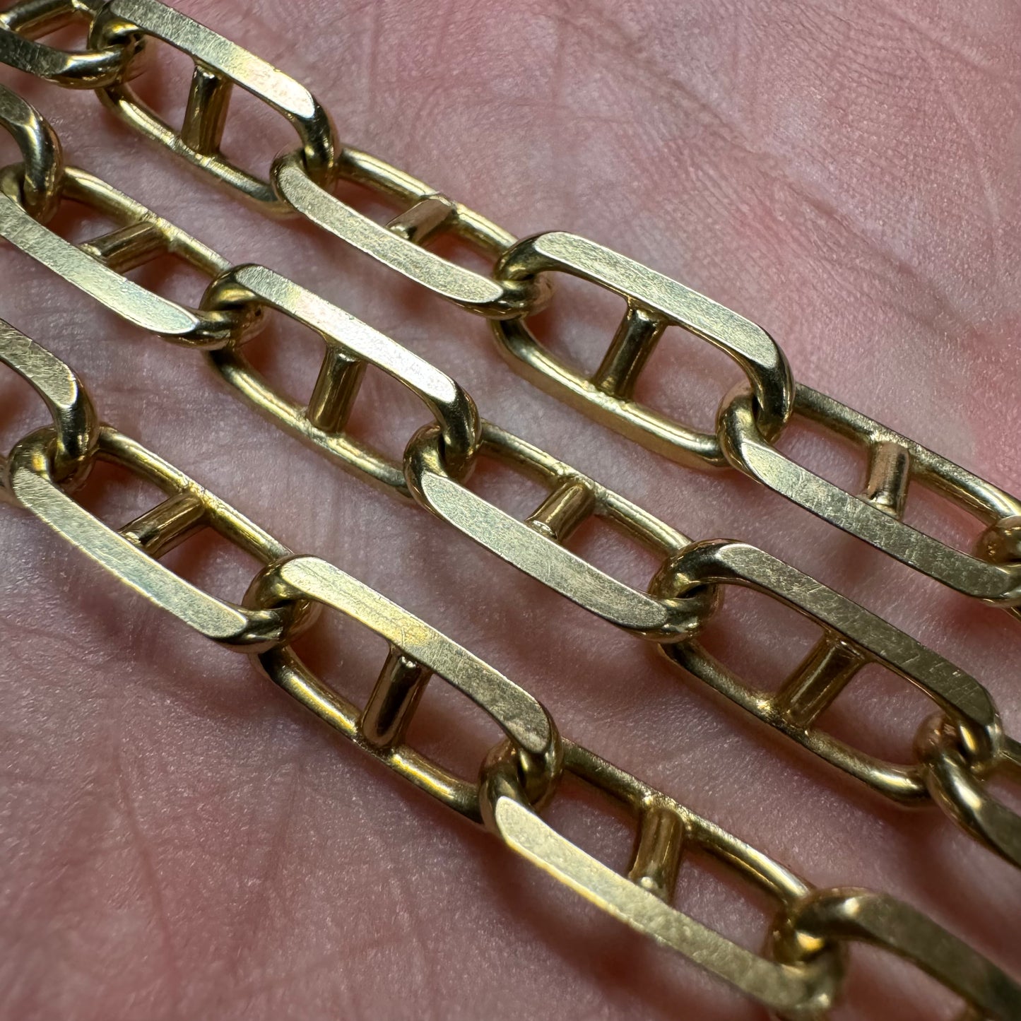 1980’s Solid 14k Yellow Gold Heavyweight Beveled Edge Chain D’Ancre Mariner Link Necklace (23.5”)