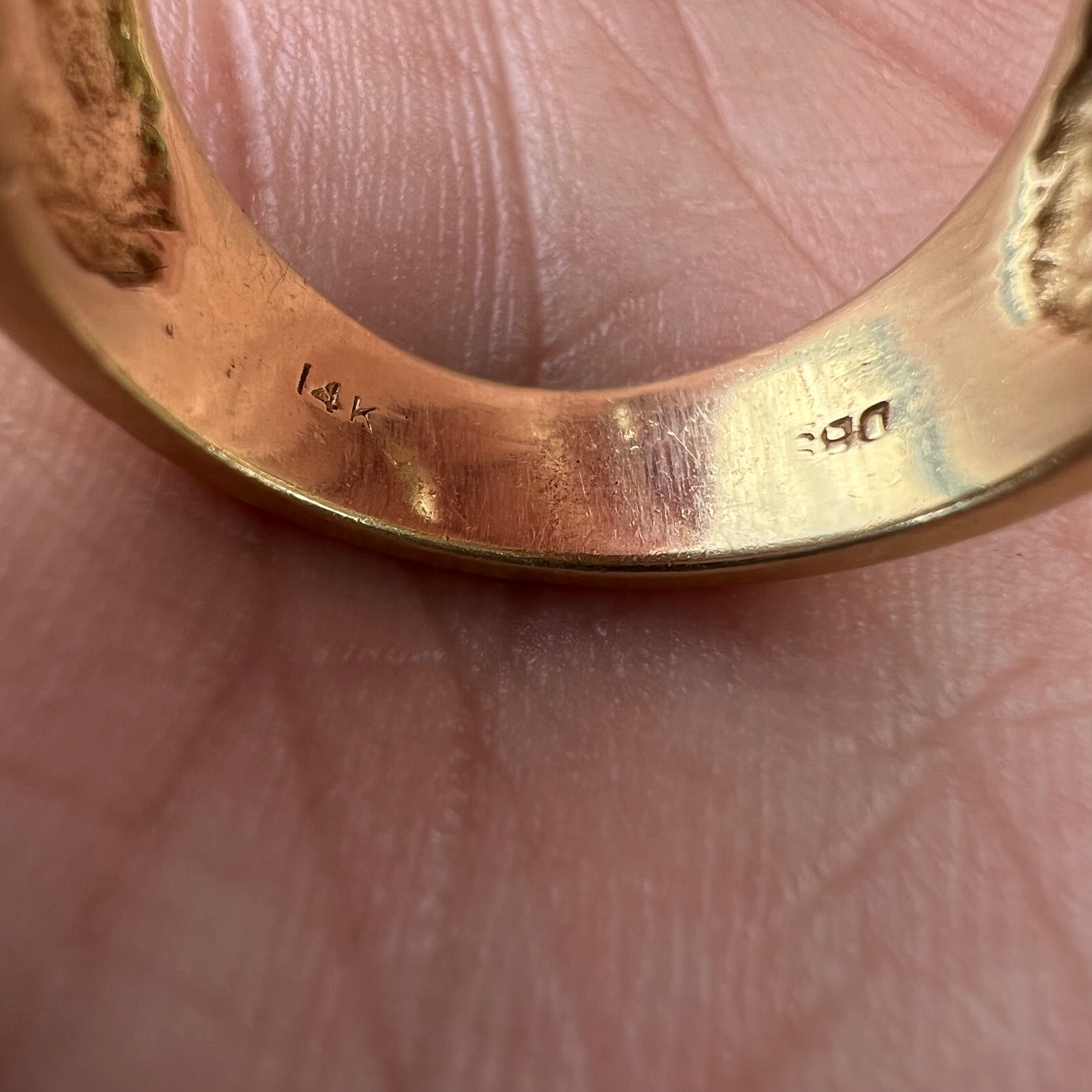 1980’s Custom Made Heavyweight 14k Yellow Gold Chunky .75CTW Natural Diamond And 1.0CTW Columbian Emerald Ring (7)