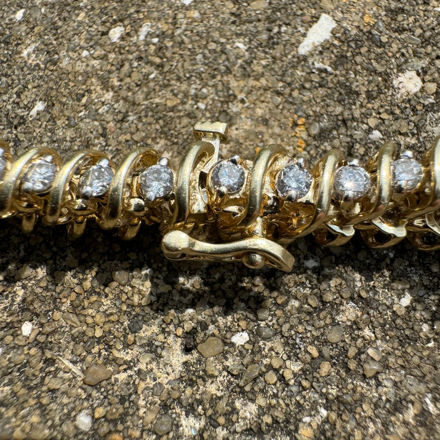 Vintage 3.0CTW Natural Diamond 14k Yellow Gold Tennis Bracelet (7.25”)
