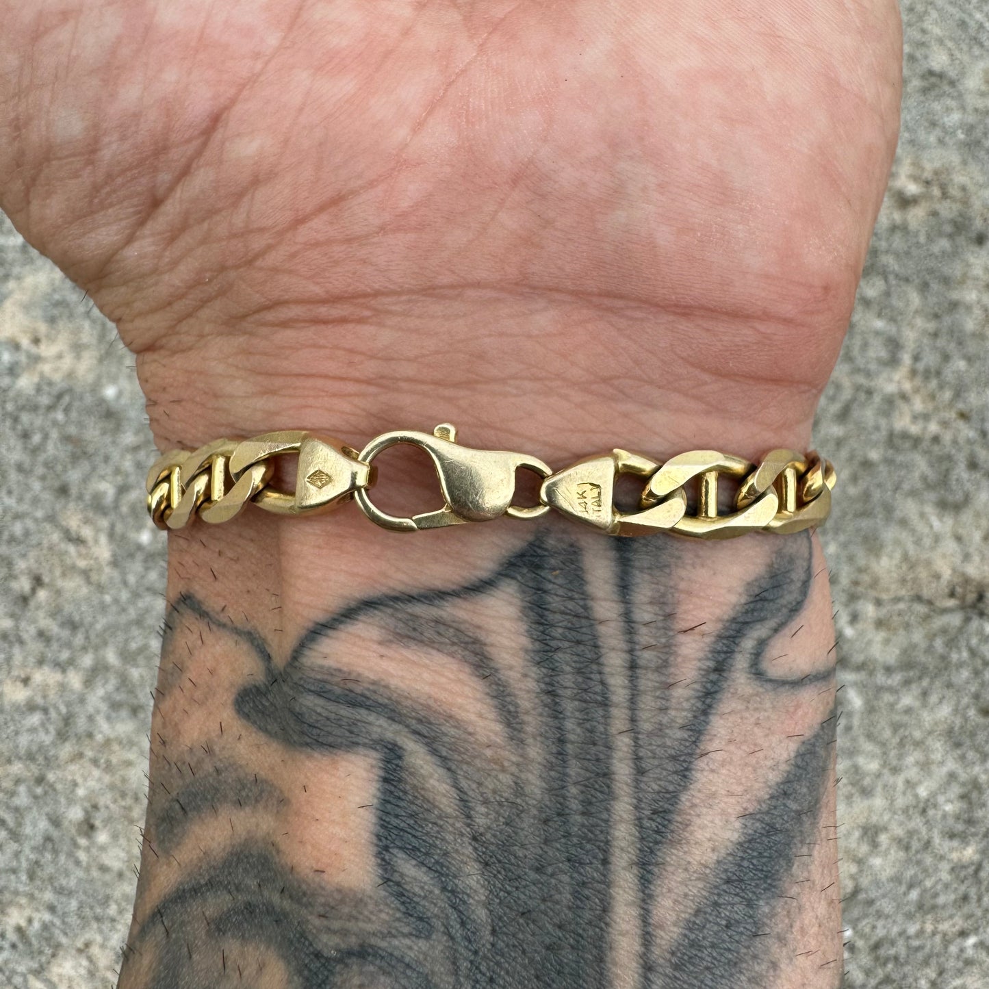 1990’s Solid 14k Yellow Italian Gold Knife Edged Mariner Figaro Link Bracelet (8.25”)