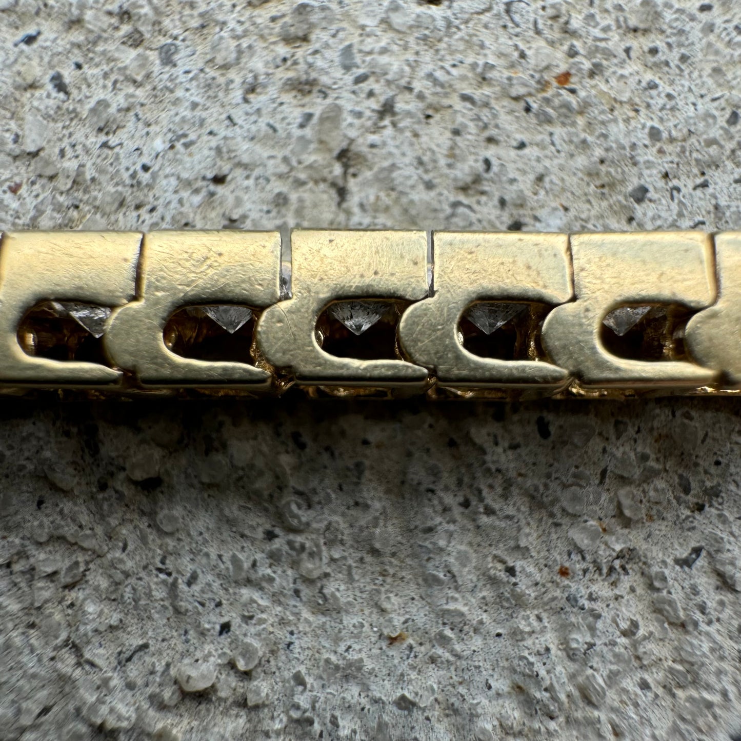 Vintage 14k Yellow Gold 4.0CTW Natural Channel Set Diamond Tennis Bracelet (8.25”)