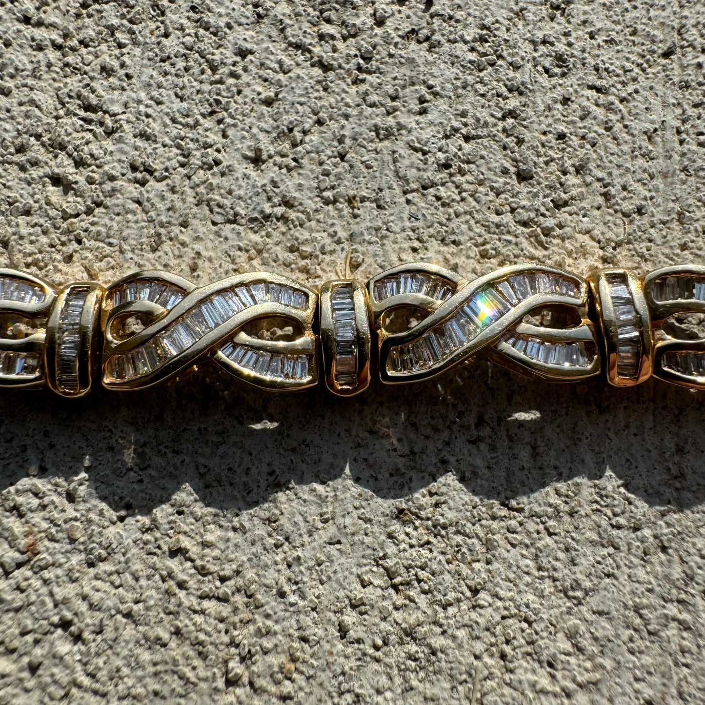 Brand New 4.0ctw Natural Baguette Diamond 14k Yellow Gold Infinity Link Bracelet (7.75”)