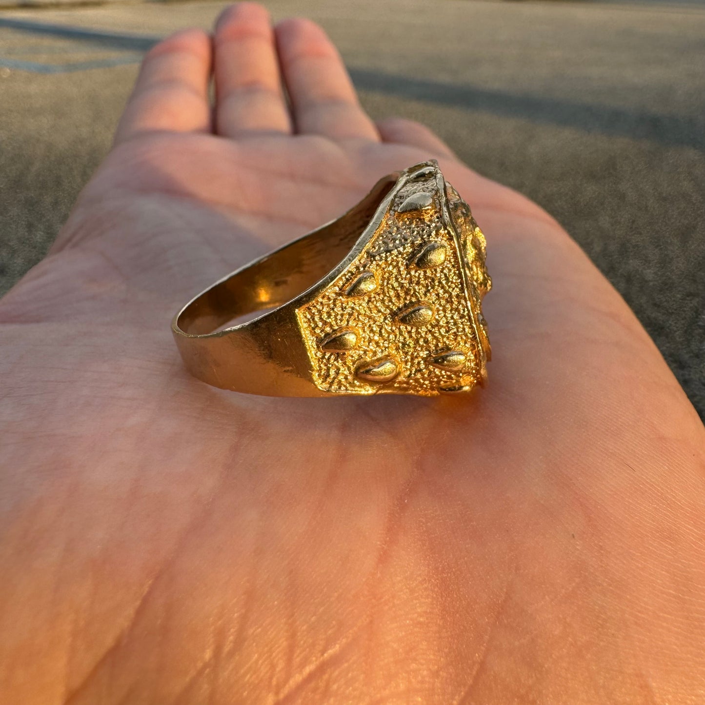 1980’s 14k Yellow Gold Jesus Piece Signet Ring (13)