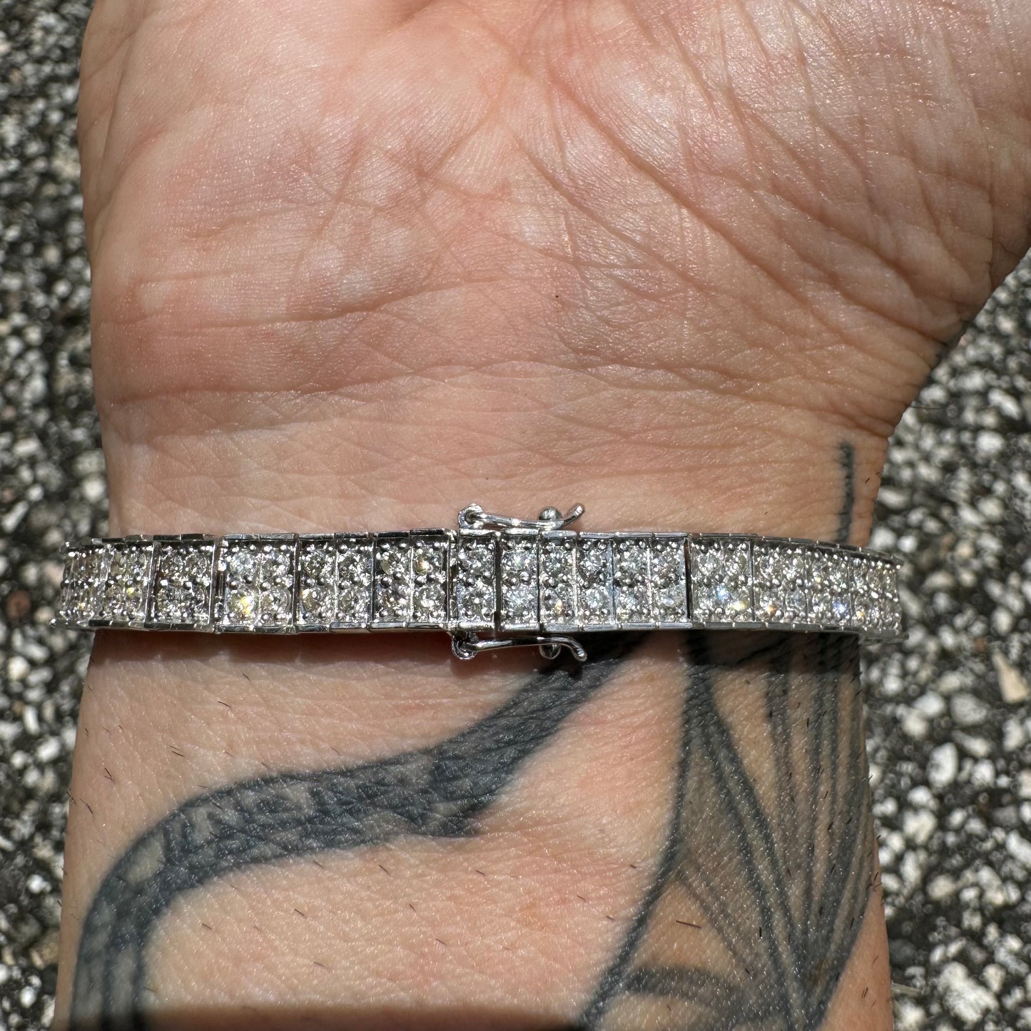 New Old Stock 18k White Gold 3.7ctw Natural VS Diamond Tennis Bracelet (7.35”)