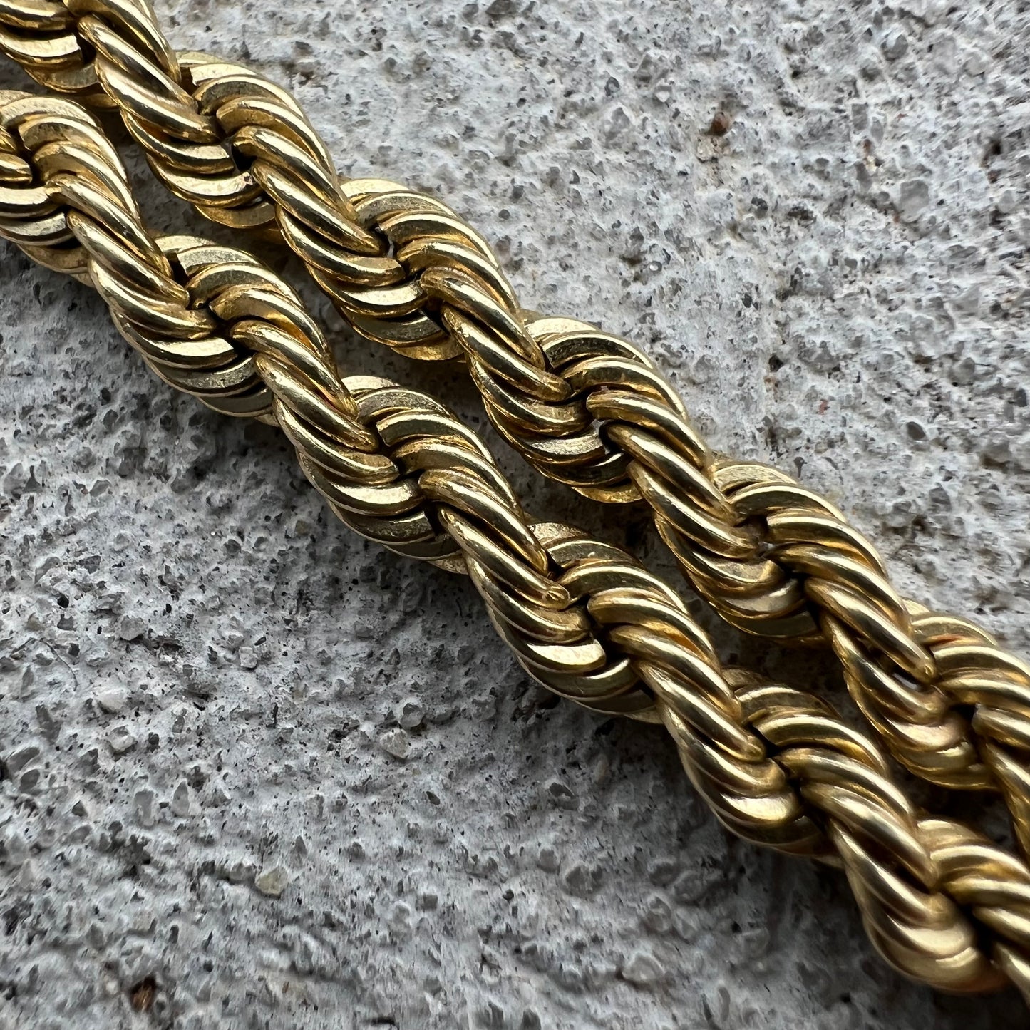 Vintage Solid 14k Yellow Gold Chunky Rope Bracelet (8.25”)