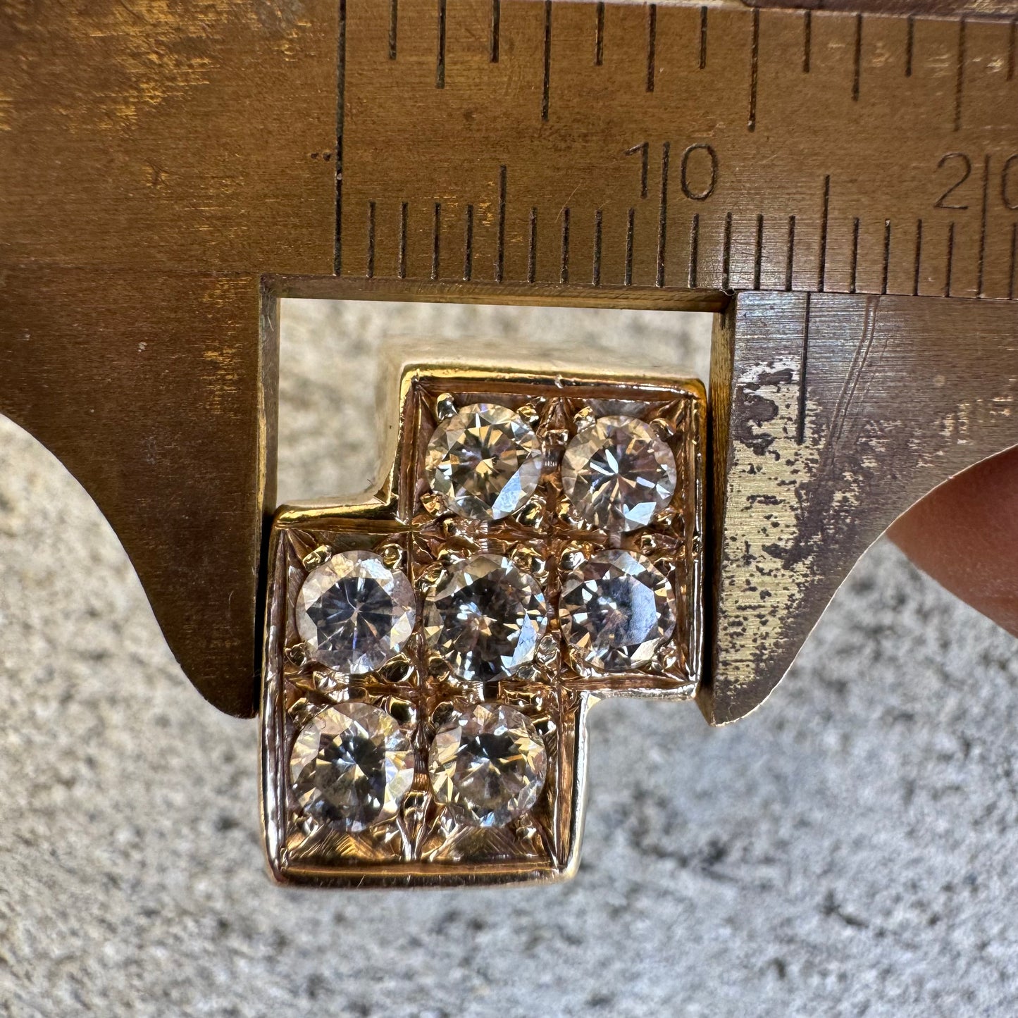 Custom Solid 14k Yellow Gold 1.5CTW Natural VS Diamond Dice Ring (8)