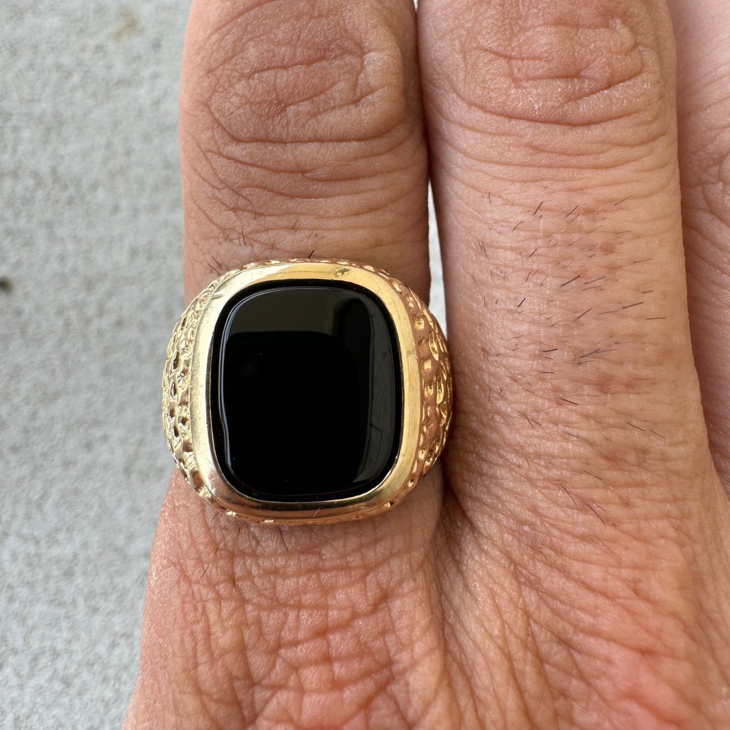 1980’s 14k Yellow Gold Black Onyx Nugget Signet Ring (10.5)