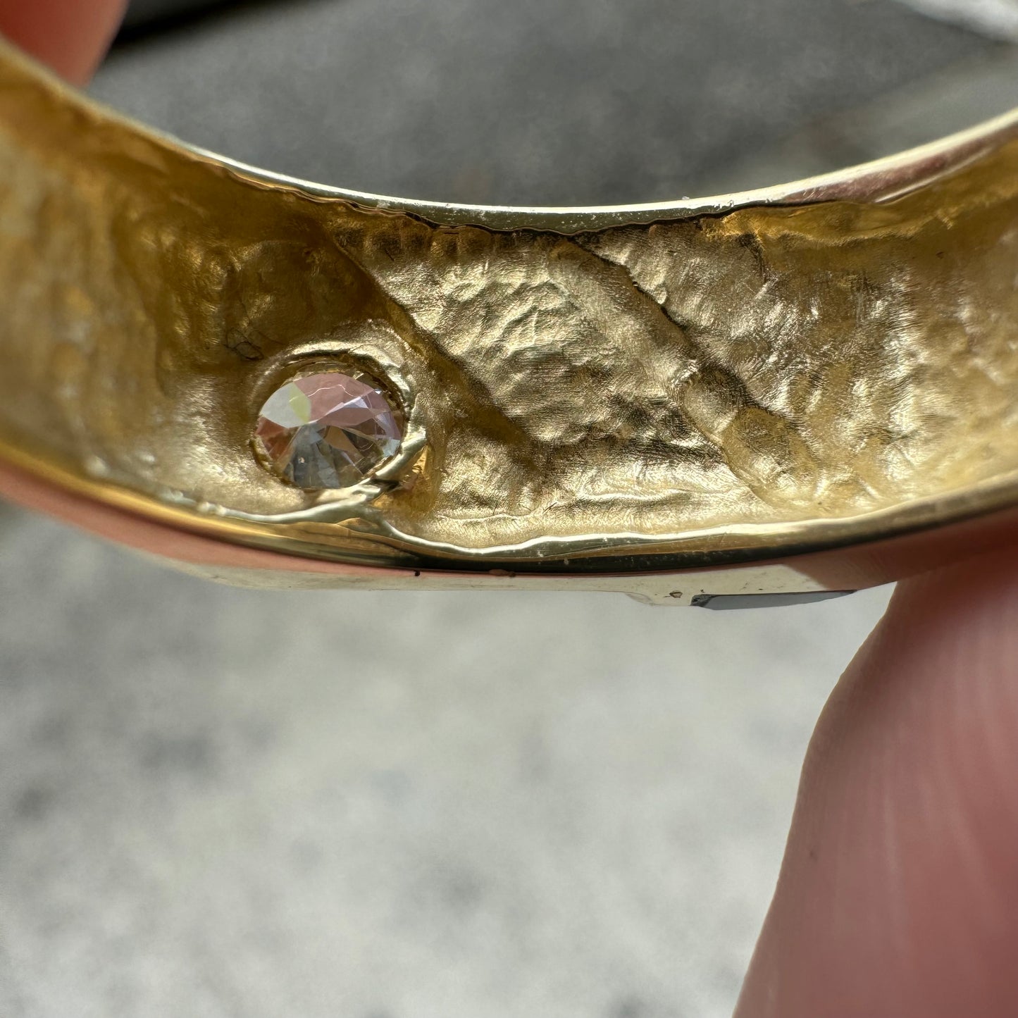Vintage 14k Yellow Gold .25CT Natural VS Quality Diamond Black Onyx Inlaid Step Cut Ring (10)