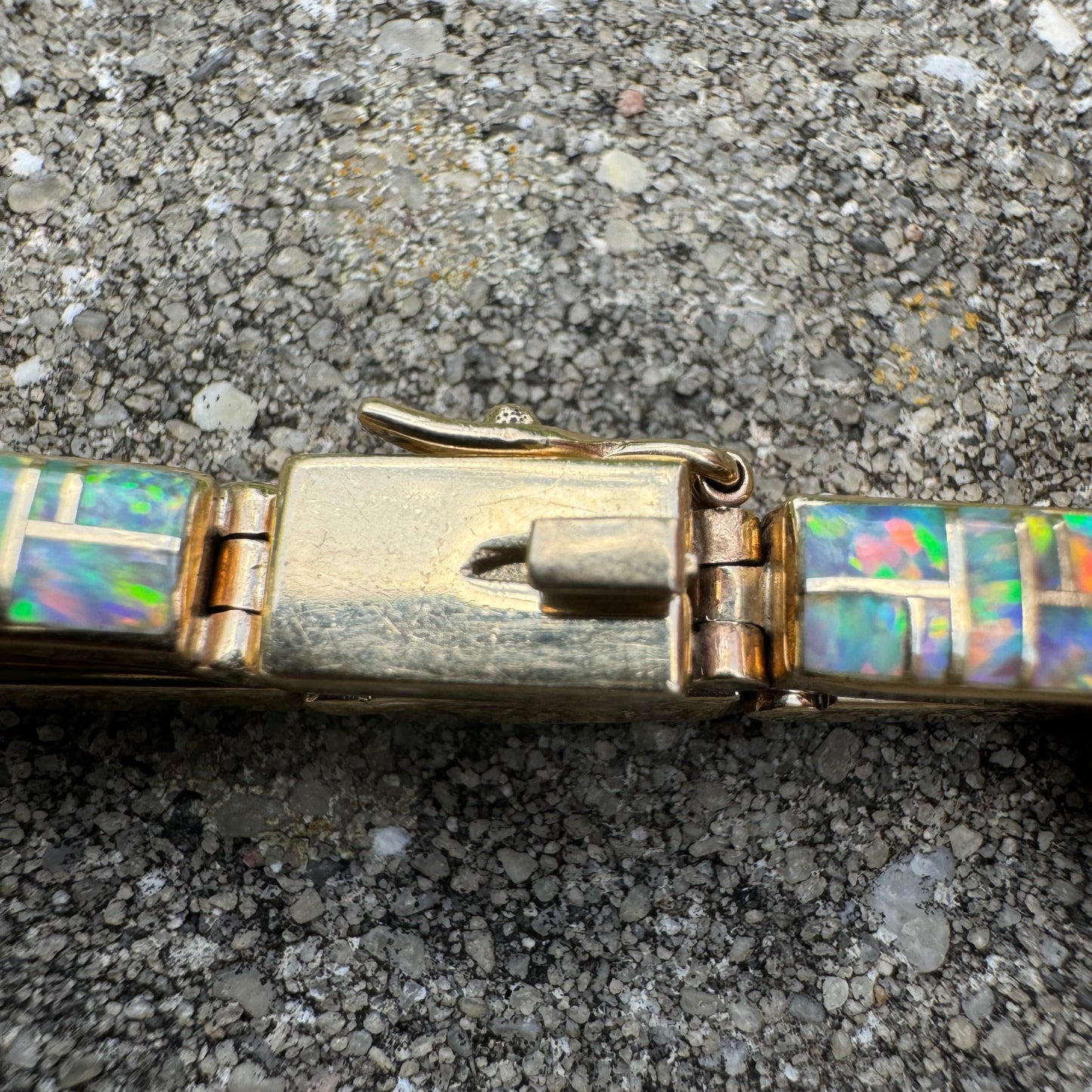 Vintage 14k Yellow Gold Mosaic Cut Opal Inlaid Bracelet (7.25”)