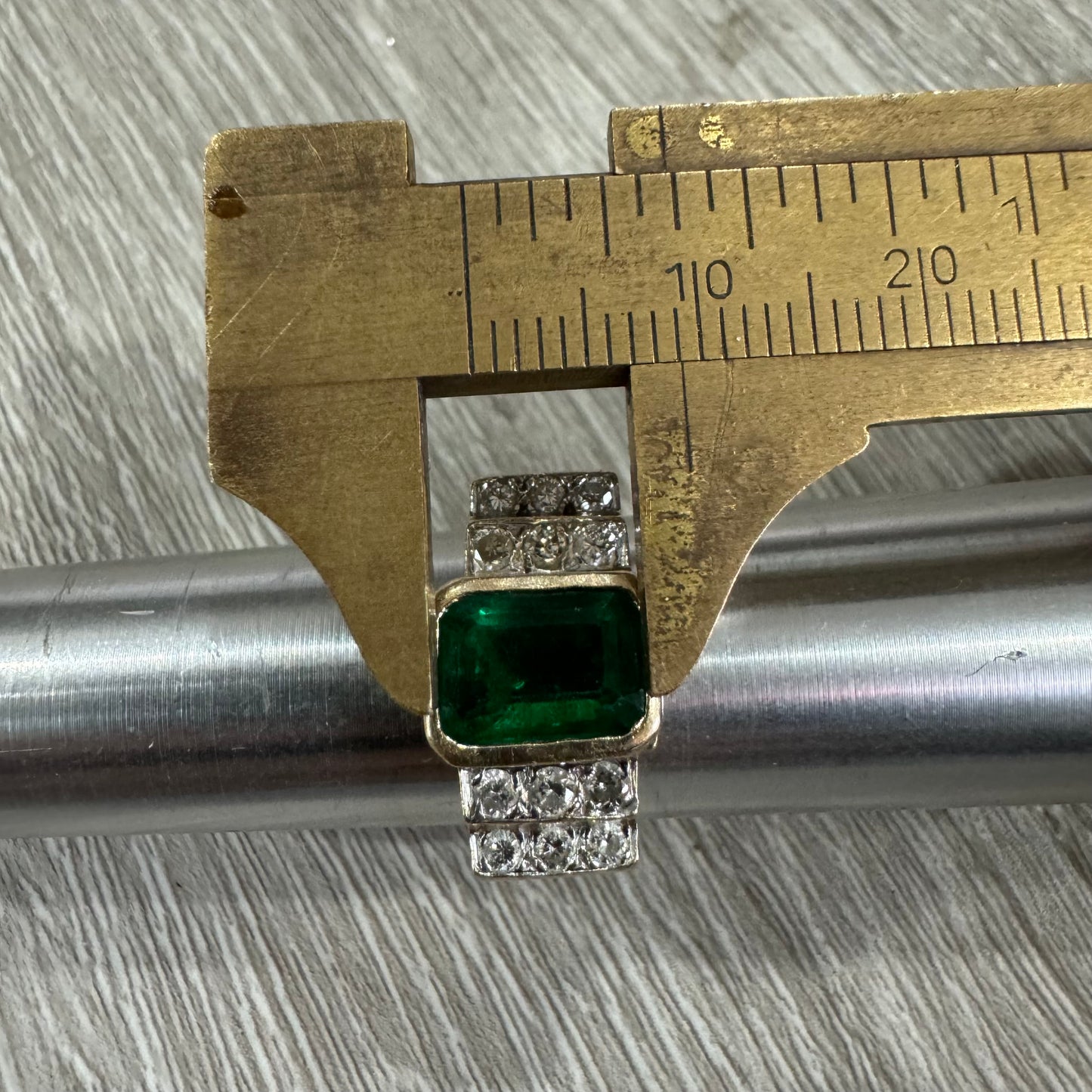 Vintage 14k Yellow Gold 2.5ct Natural Emerald Step Up .50ctw Natural Diamond Ring (7)