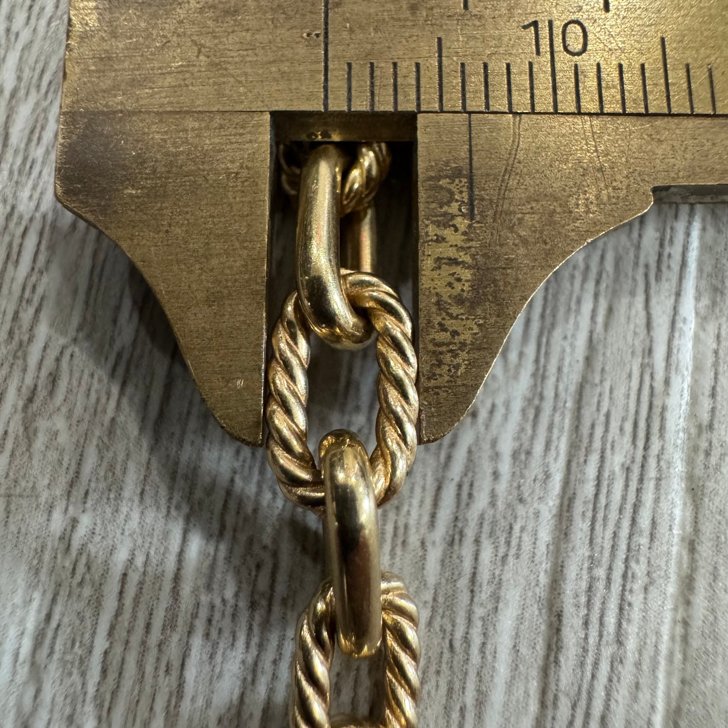 Vintage David Yurman Solid 18k Yellow Gold Madison Chain Necklace (18”)