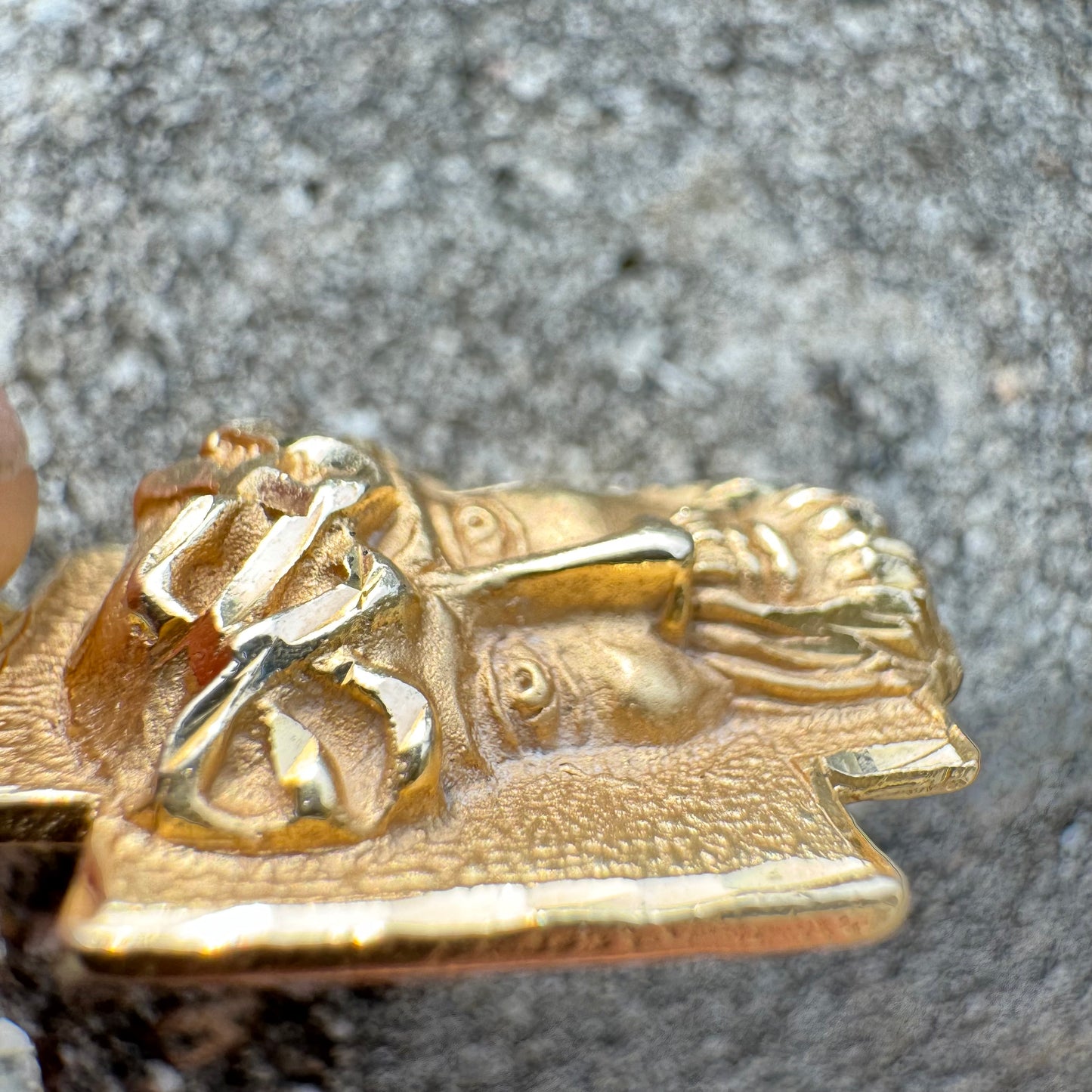 1984 Solid 14k Yellow Gold 3D High Relief Brutalist Jesus Piece Pendant