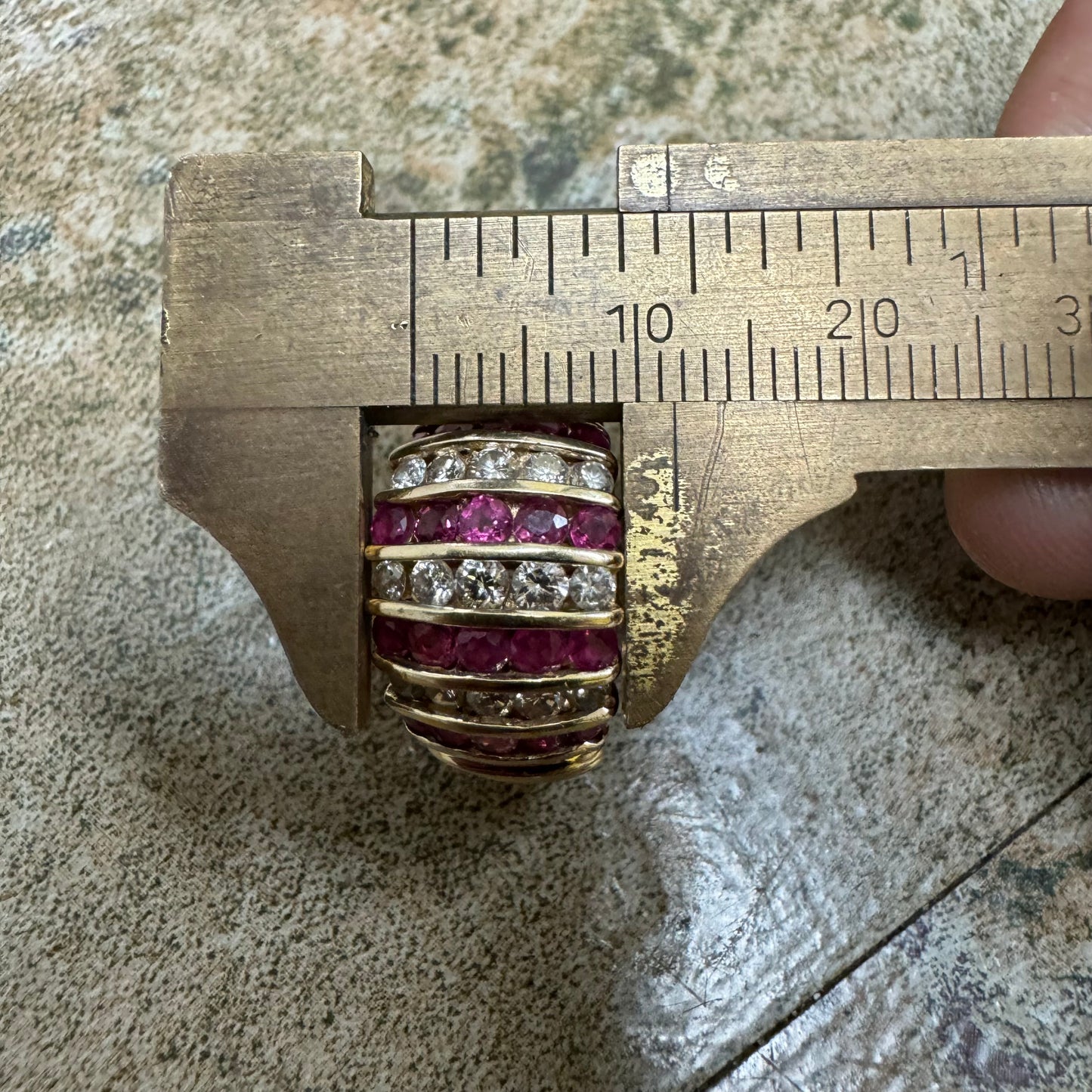 Vintage 14k Yellow Gold .75ctw Natural Diamond And 1.0ctw Natural Ruby Channel Set Ring (5.5)