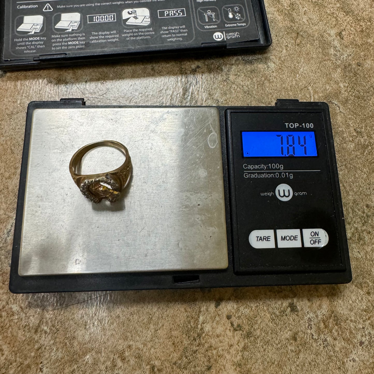 1970’s/80’s Solid 14k Gold Natural Diamond Encrusted Good Luck Horseshoe “Gamblers” Ring (9.25)
