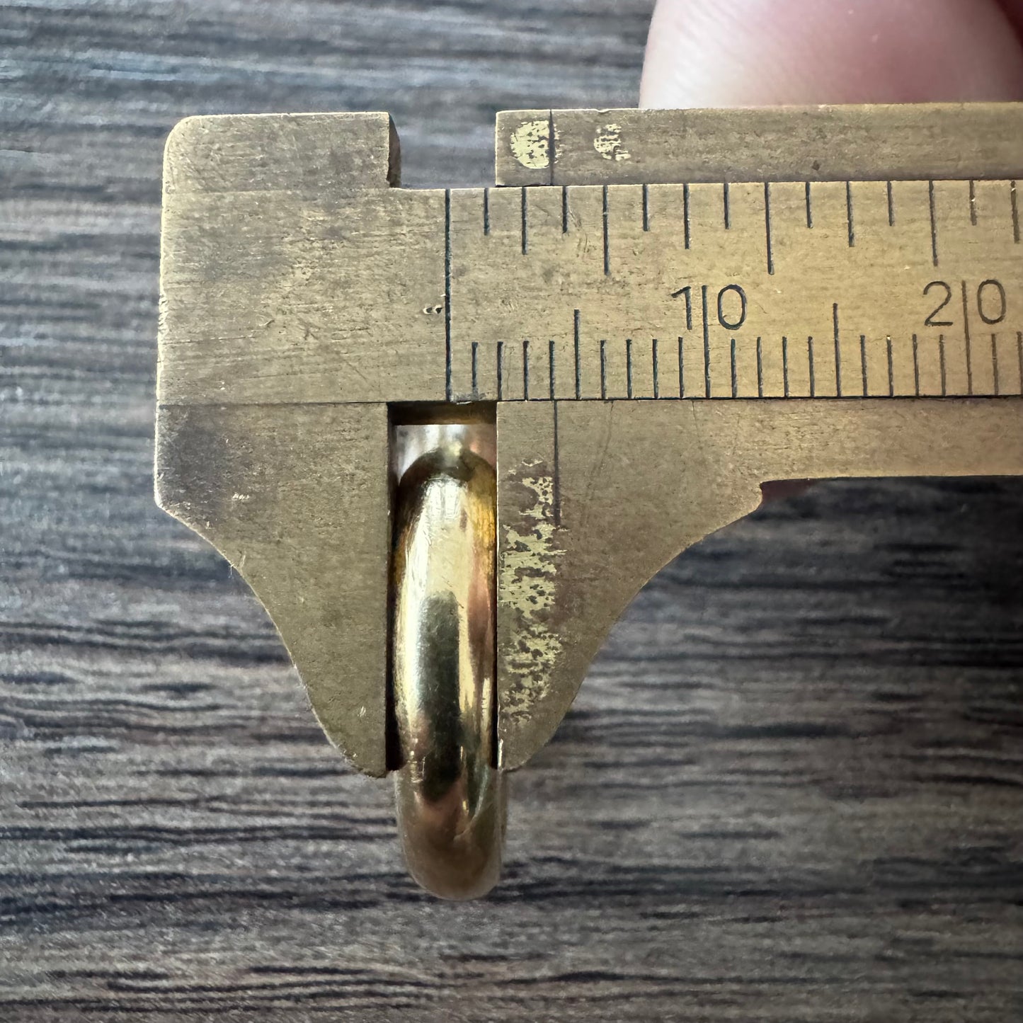Vintage Tiffany & Co. Solid 18k Yellow Gold Donut Band Ring (10)