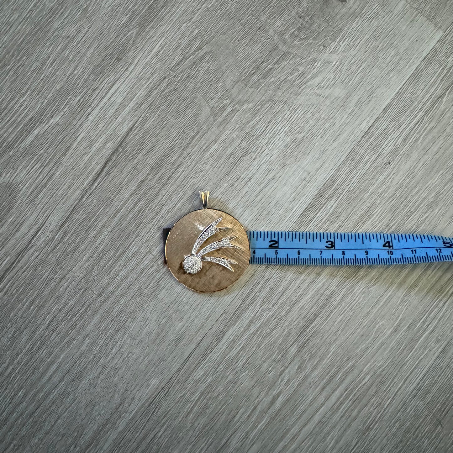 Mid-Century Solid 14k Gold 1.25CTW Natural Diamond Encrusted Comet Medallion Pendant