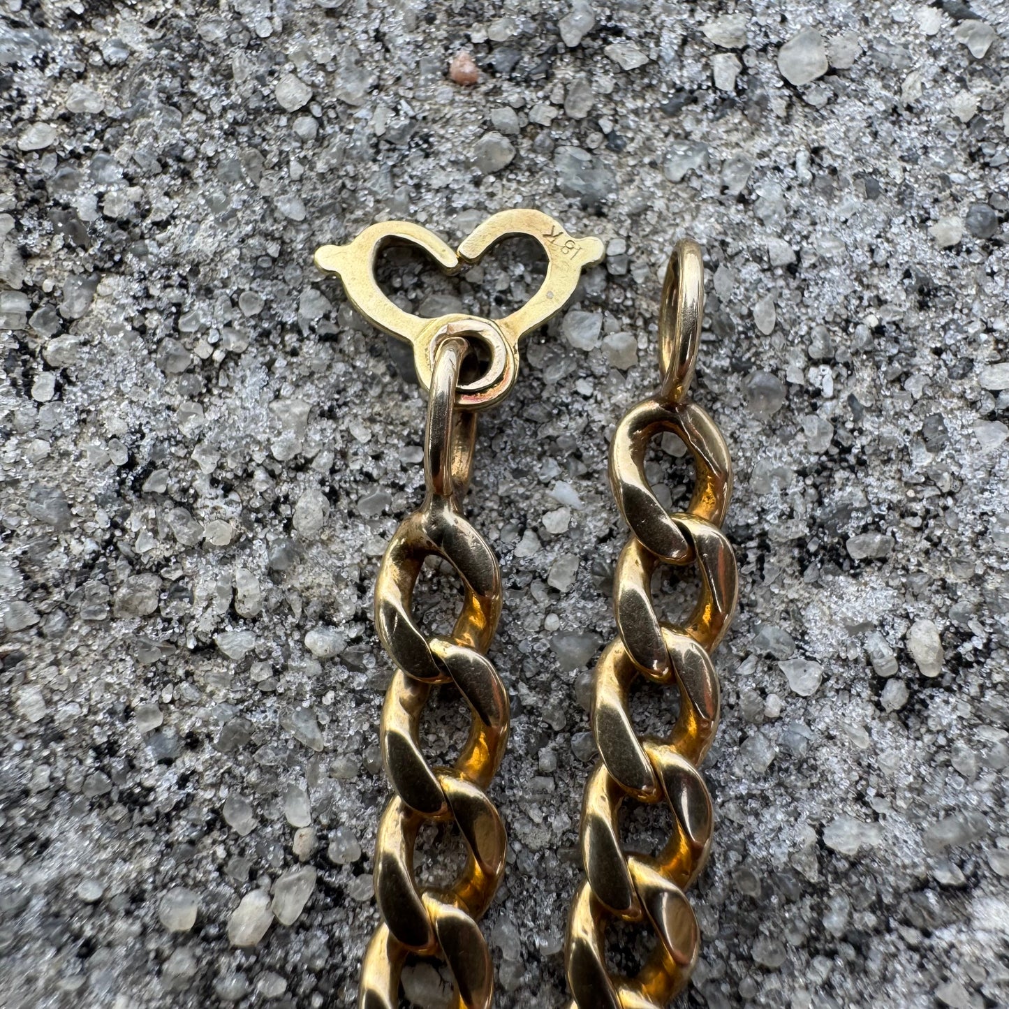 Mid-Century Solid 18k Yellow Gold Heavyweight Handcrafted Cuban Curb Link Necklace (21.25”)