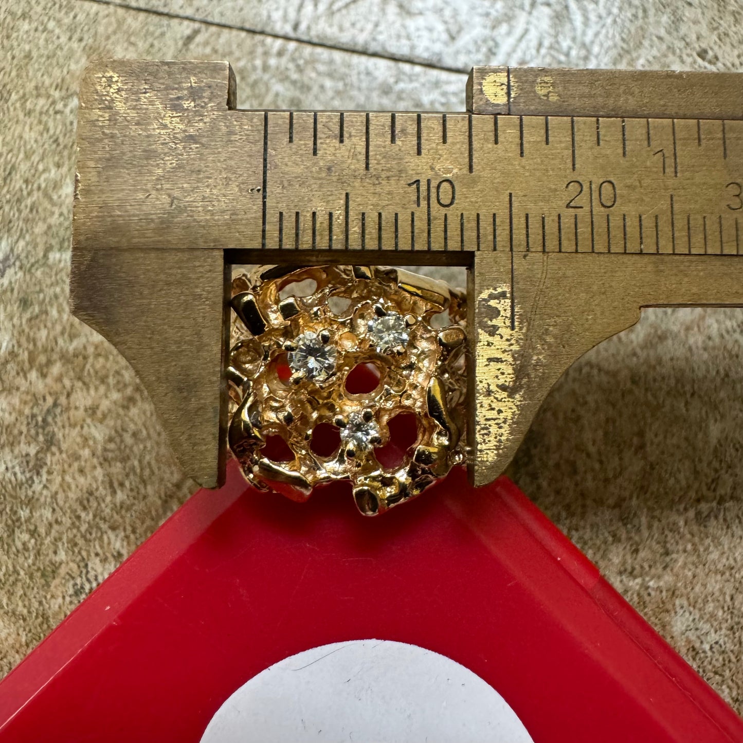 1980’s 14k Yellow Gold Natural Diamond Encrusted Brutalist Honeycomb Nugget Ring (11)