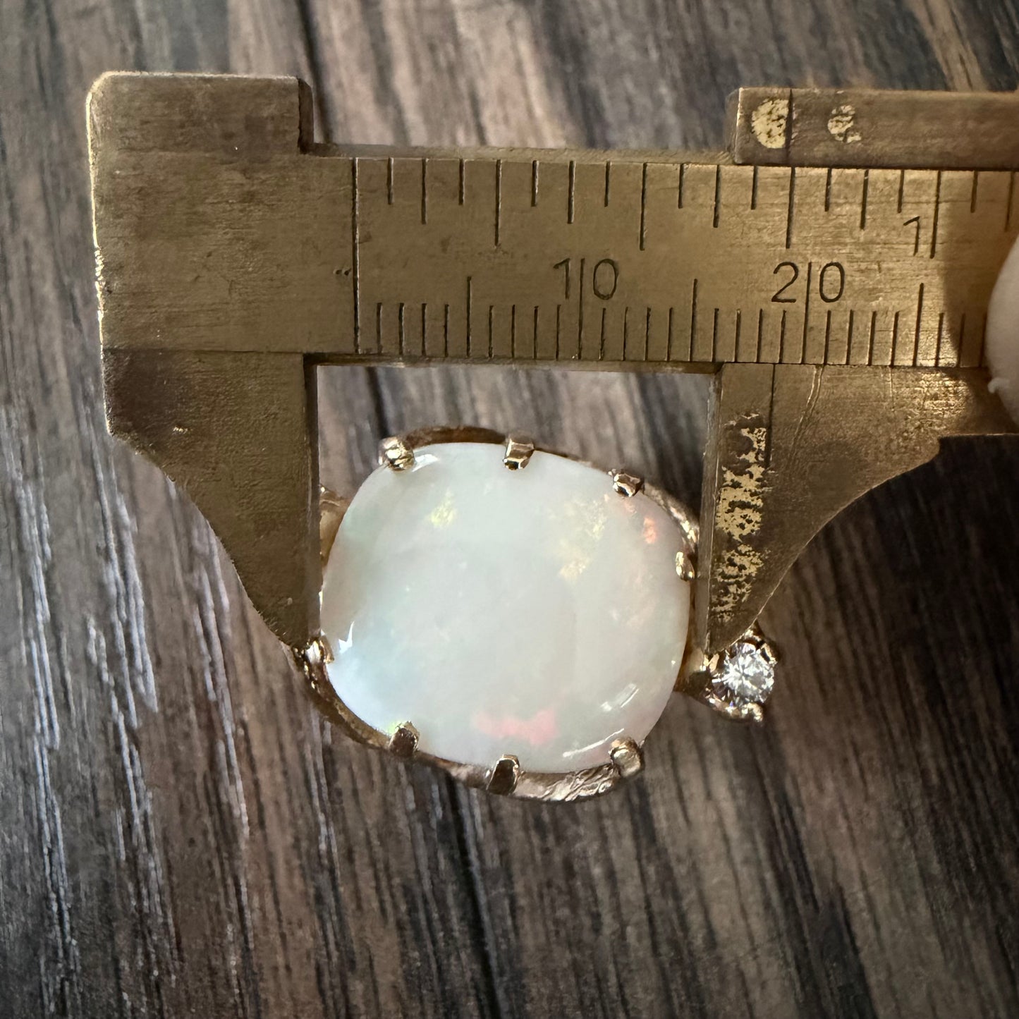 Vintage Artisan Crafted Solid 14k Yellow Gold Natural White Opal And Diamond Brutalist Ring (8)