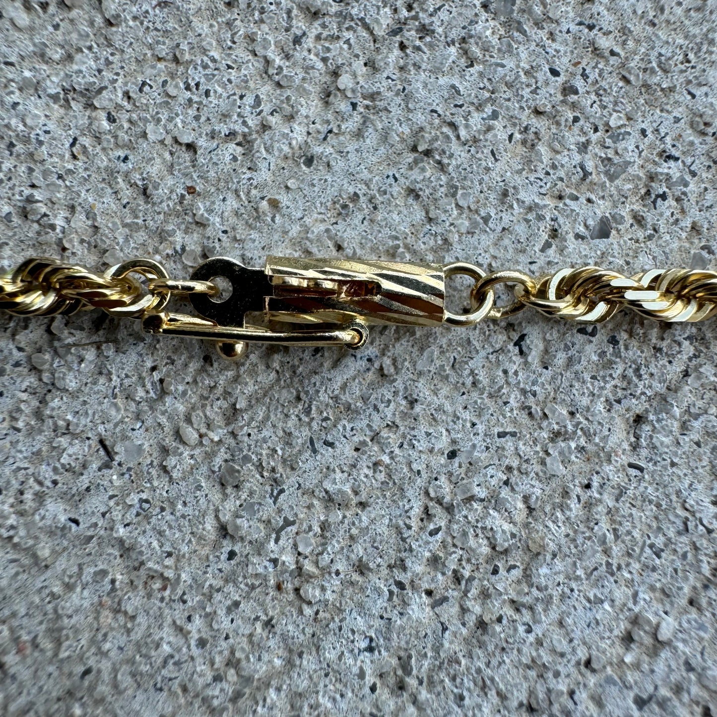 1980’s/90’s Solid 14k Diamondcut Yellow Gold Rope Chain Necklace By Michael Anthony (24”)