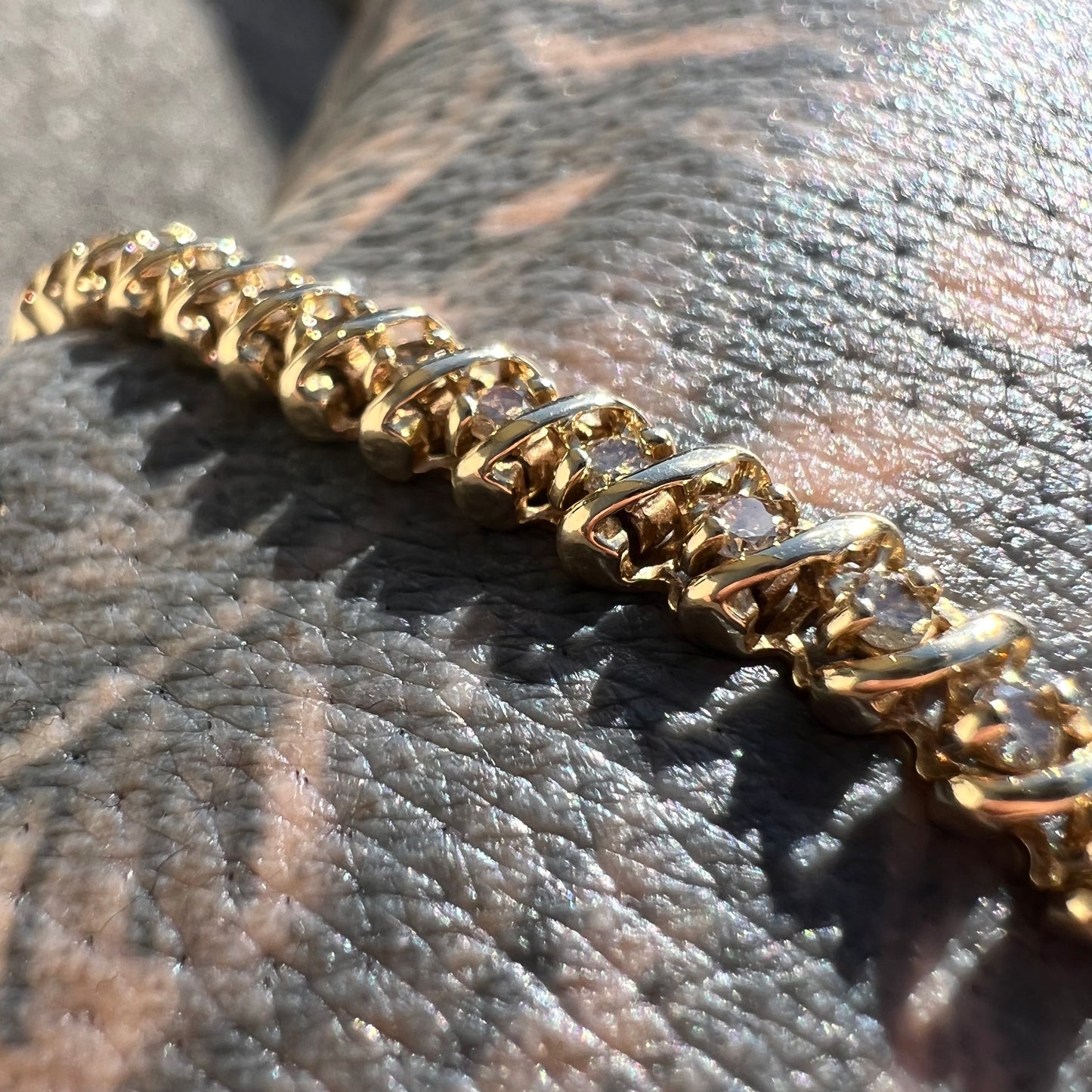 Vintage 14k Yellow Gold Heavyweight 2.0CTW Natural Diamond S-Link Tennis Bracelet (7.35”)