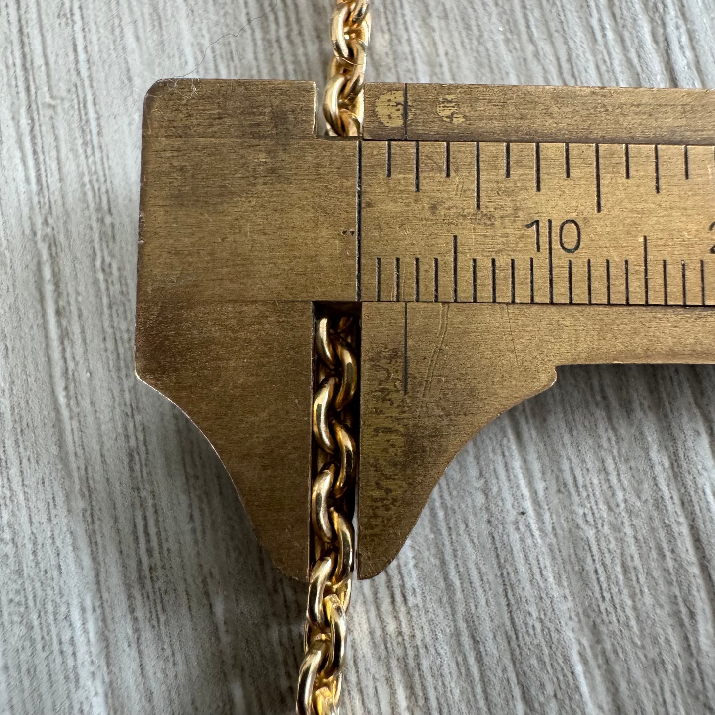 1960’s-70’s Solid 14k Yellow Gold Bismarck Link Necklace (16.5”)