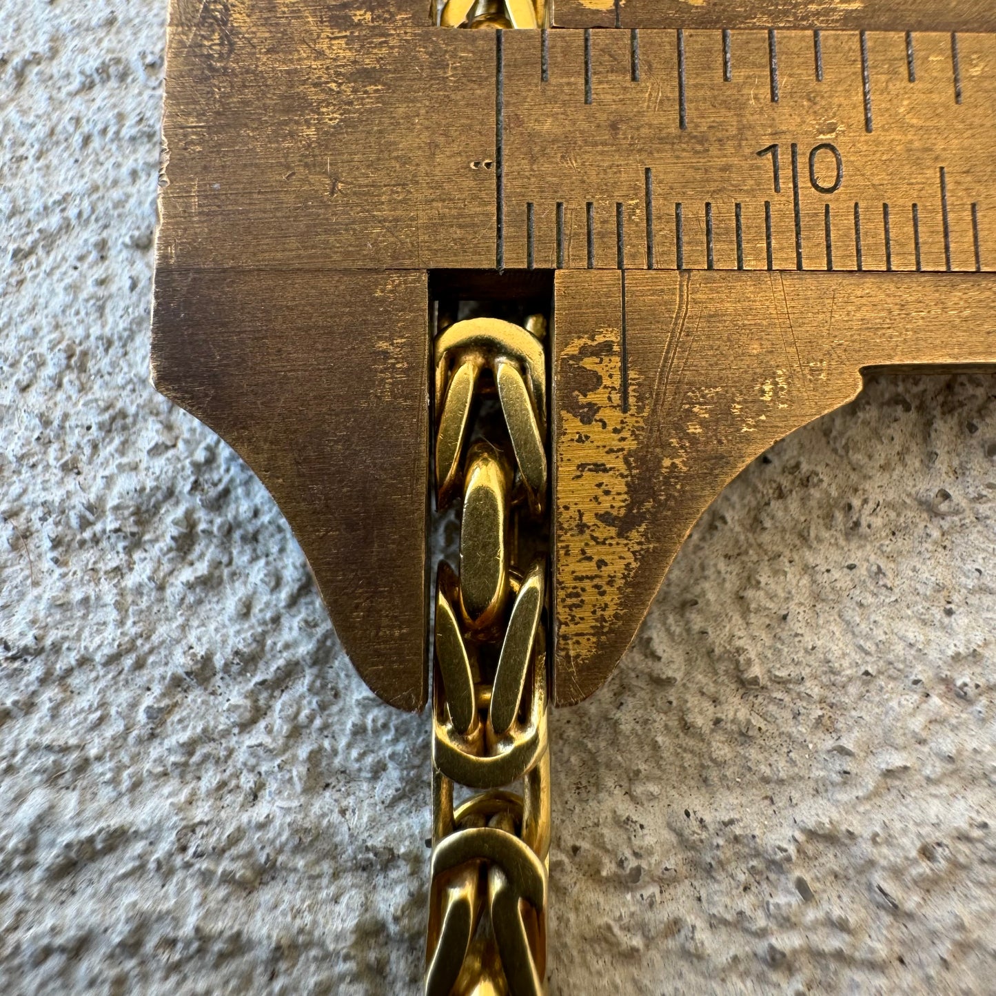 1970’s Solid 18k Yellow Gold Heavyweight Byzantine Link Necklace (18.25”)
