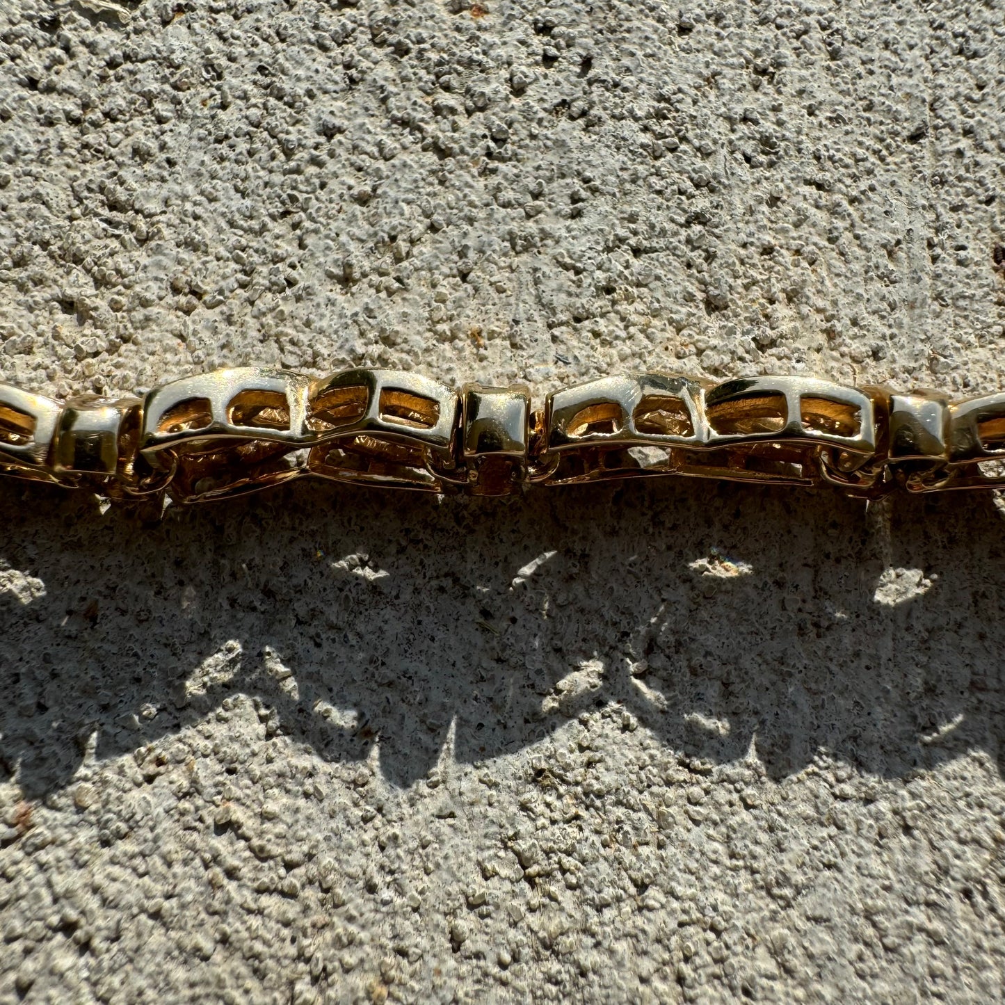 Brand New 4.0ctw Natural Baguette Diamond 14k Yellow Gold Infinity Link Bracelet (7.75”)