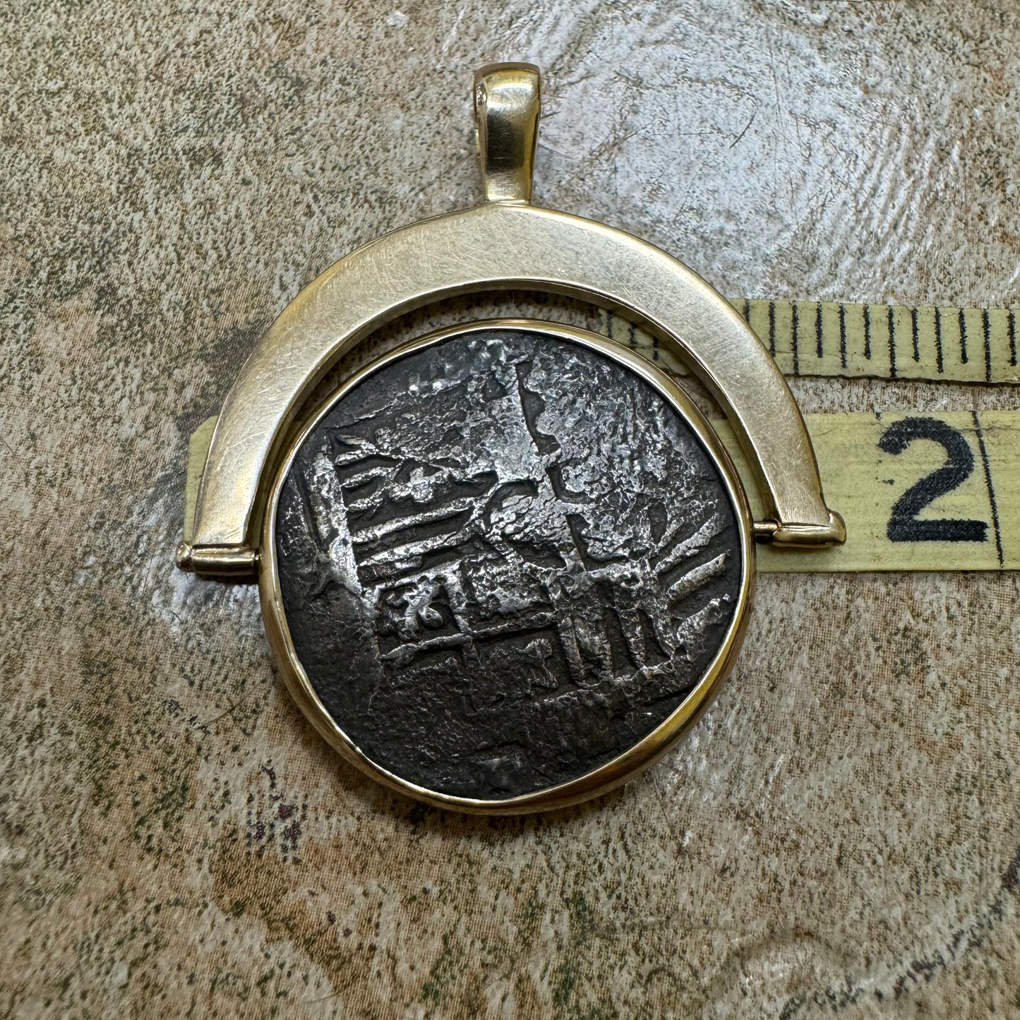 1681 Santa Maria De La Consolación Sea Salvaged Silver 8 Reale Shipwreck Coin Spinning Solid 14k Yellow Gold Pendant