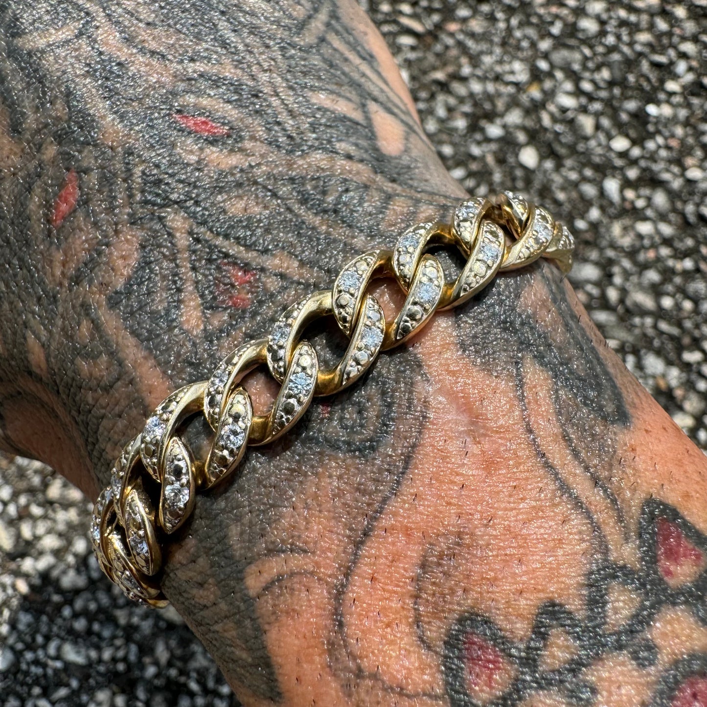 Vintage 2.25CTW Natural Diamond Flooded 10k Yellow Gold Cuban Link Bracelet (8.5”)