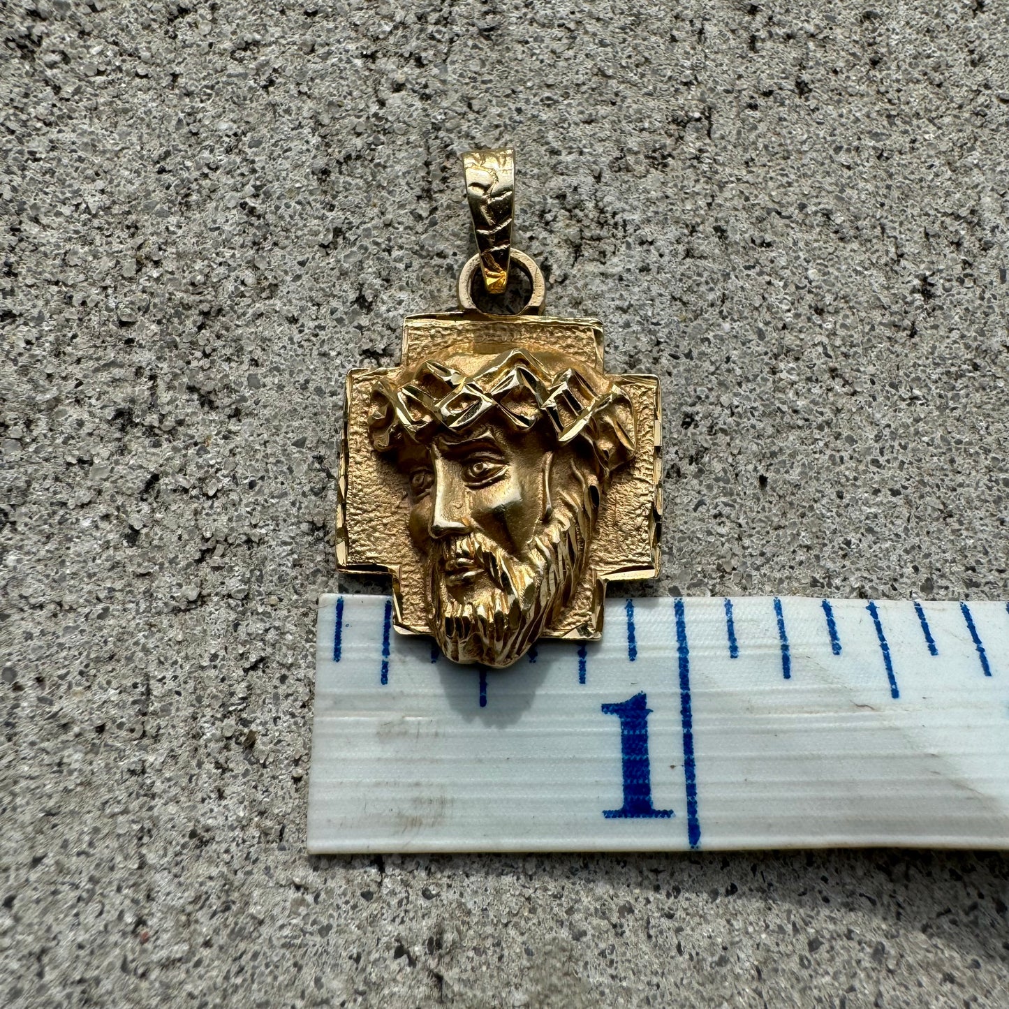 1984 Solid 14k Yellow Gold 3D High Relief Brutalist Jesus Piece Pendant