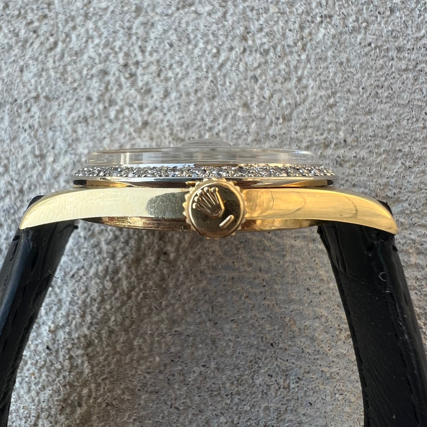 Custom 18k Gold 2.75CTW Natural Diamond Buss Down Watch (36mm)