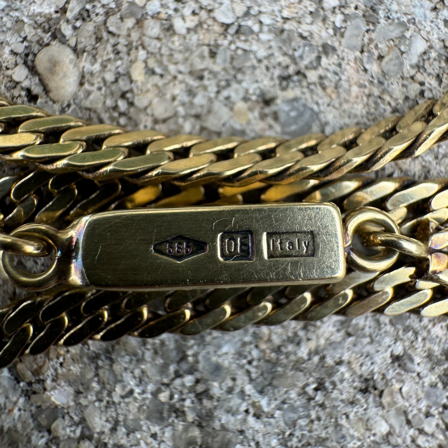 Circa 1970’s Solid 14k Italian Yellow Gold Herringbone Style Cuban Link Necklace (19.25”)