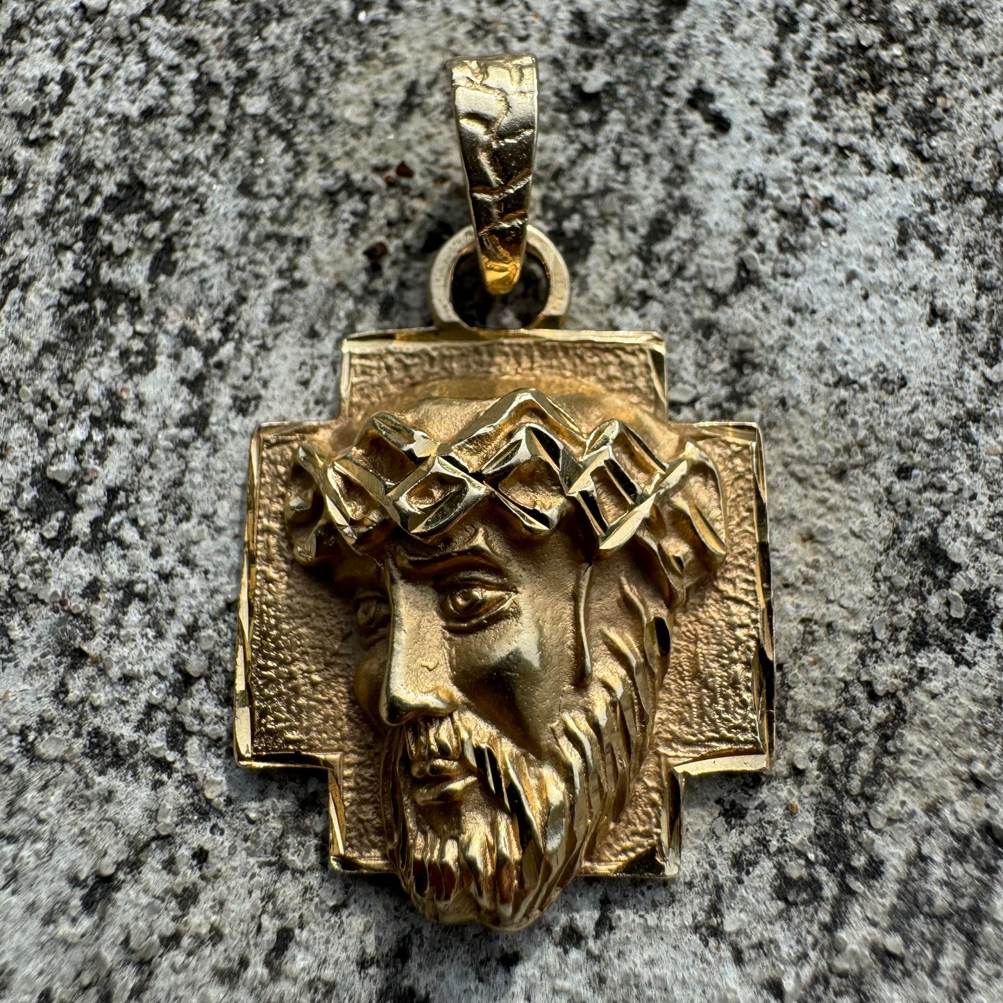 1984 Solid 14k Yellow Gold 3D High Relief Brutalist Jesus Piece Pendant
