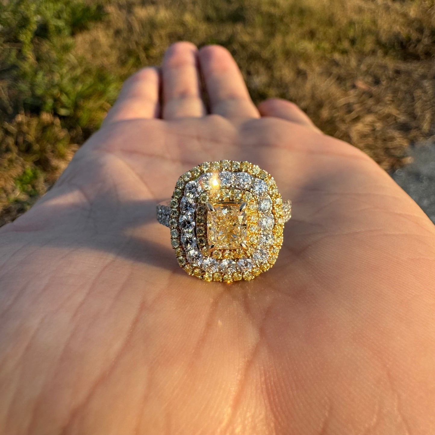 Brand New 14k White Gold 1.15ct Natural VS Cushion Cut Fancy Yellow Diamond 1.59ctw Natural VS Yellow And White Diamond Halo Ring (8)