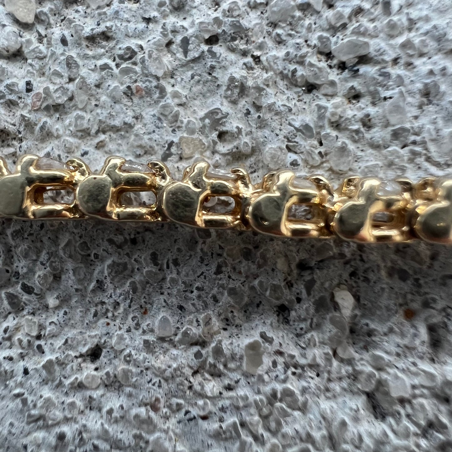 Vintage 14k Yellow Gold 1.15CTW Natural Diamond Tennis Bracelet (6.75”)