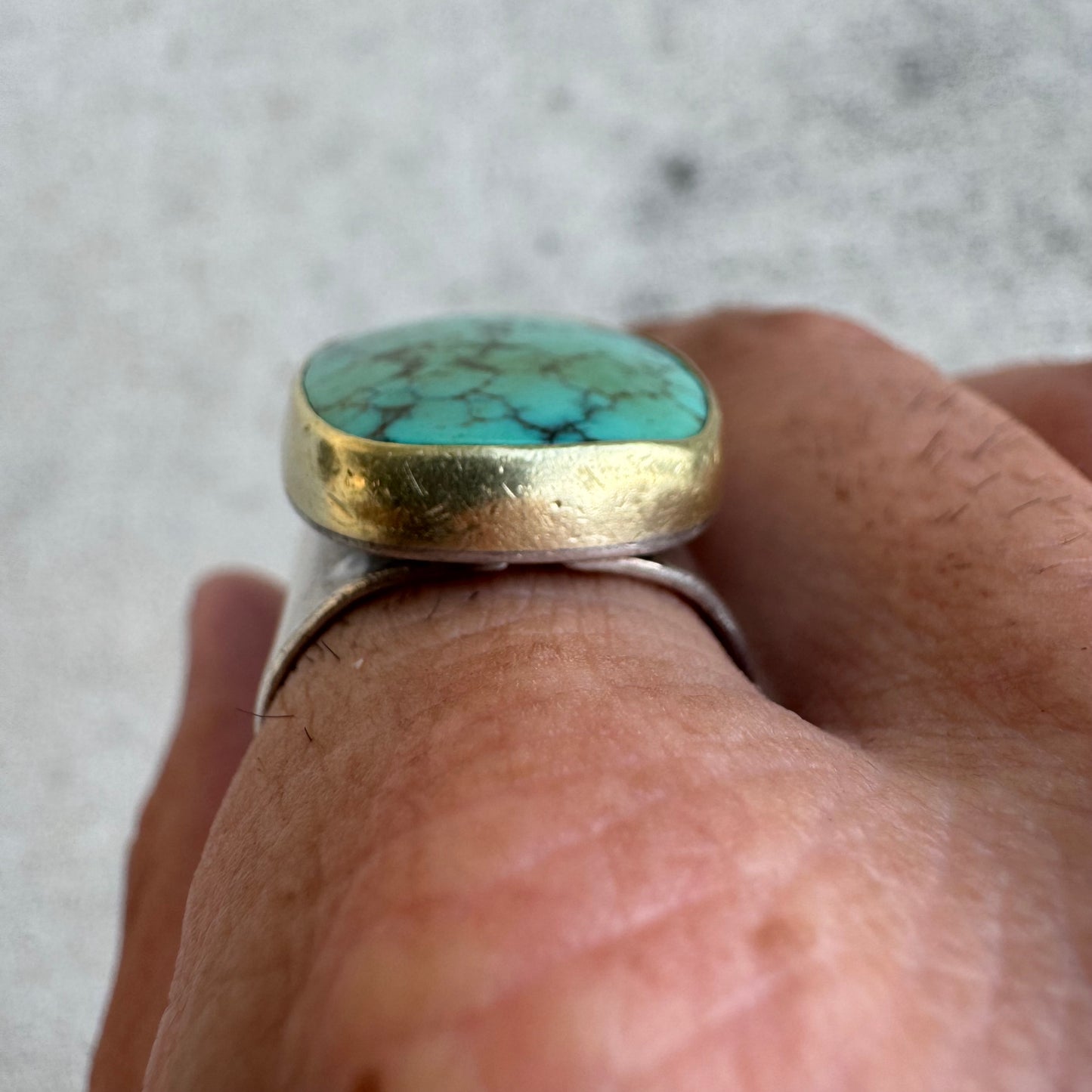 Vintage Hand Wrought Artist Signed 18k Yellow Gold Sterling Silver Large Spider Web Turquoise Ring (11)