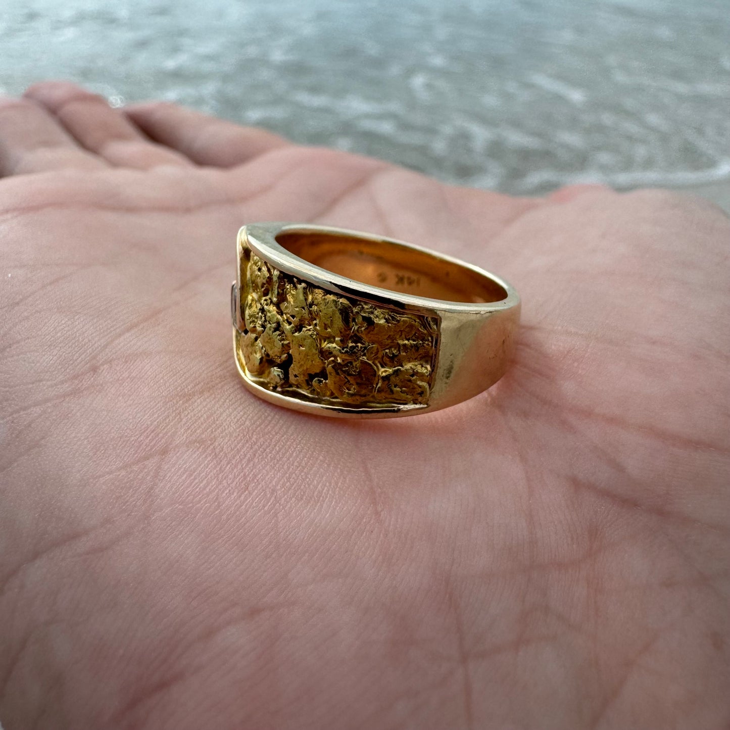 Vintage 22k Raw Gold Nugget Inlaid .15CT Natural VVS Diamond 14k Yellow Gold Ring (9.5)