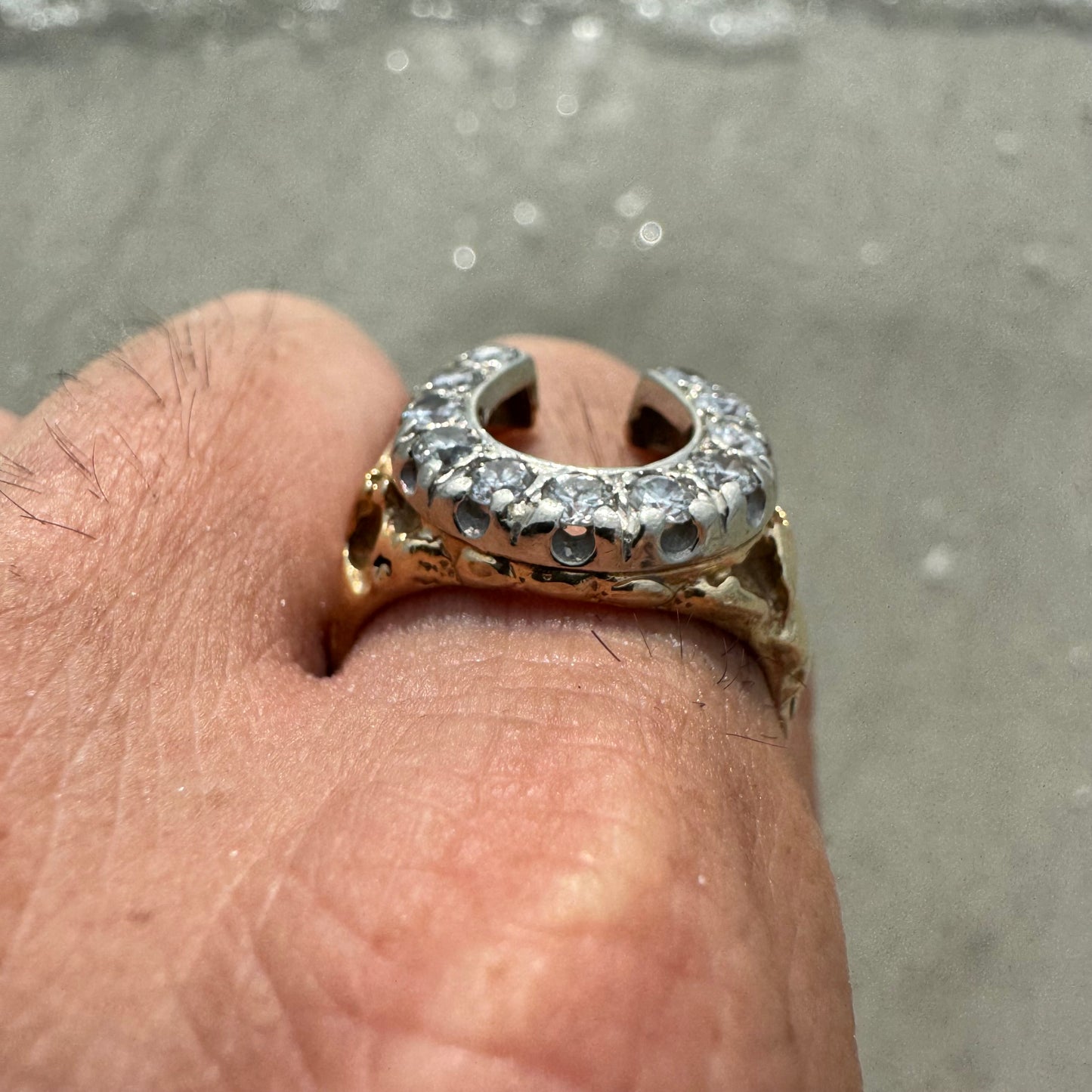 1980’s 14k Gold .77CTW Natural Diamond Horseshoe Nugget Ring (10)