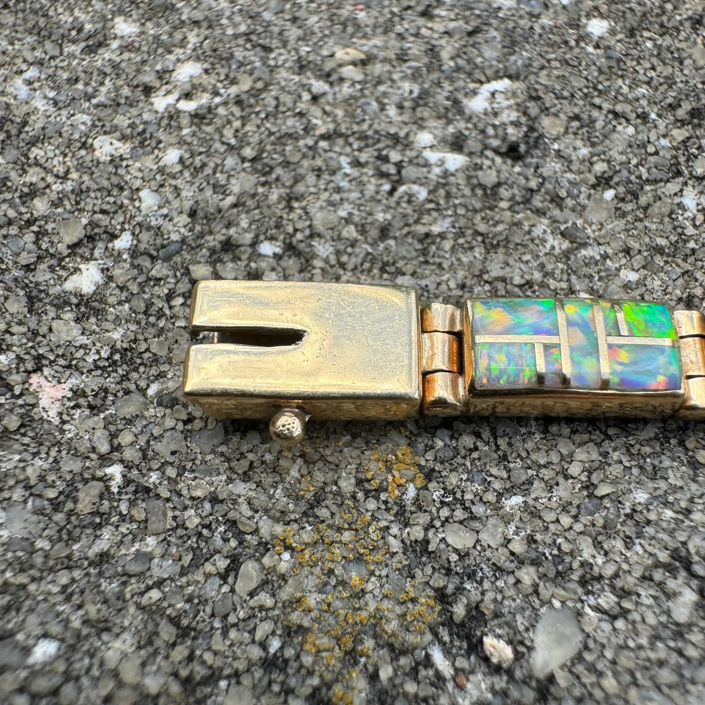Vintage 14k Yellow Gold Mosaic Cut Opal Inlaid Bracelet (7.25”)