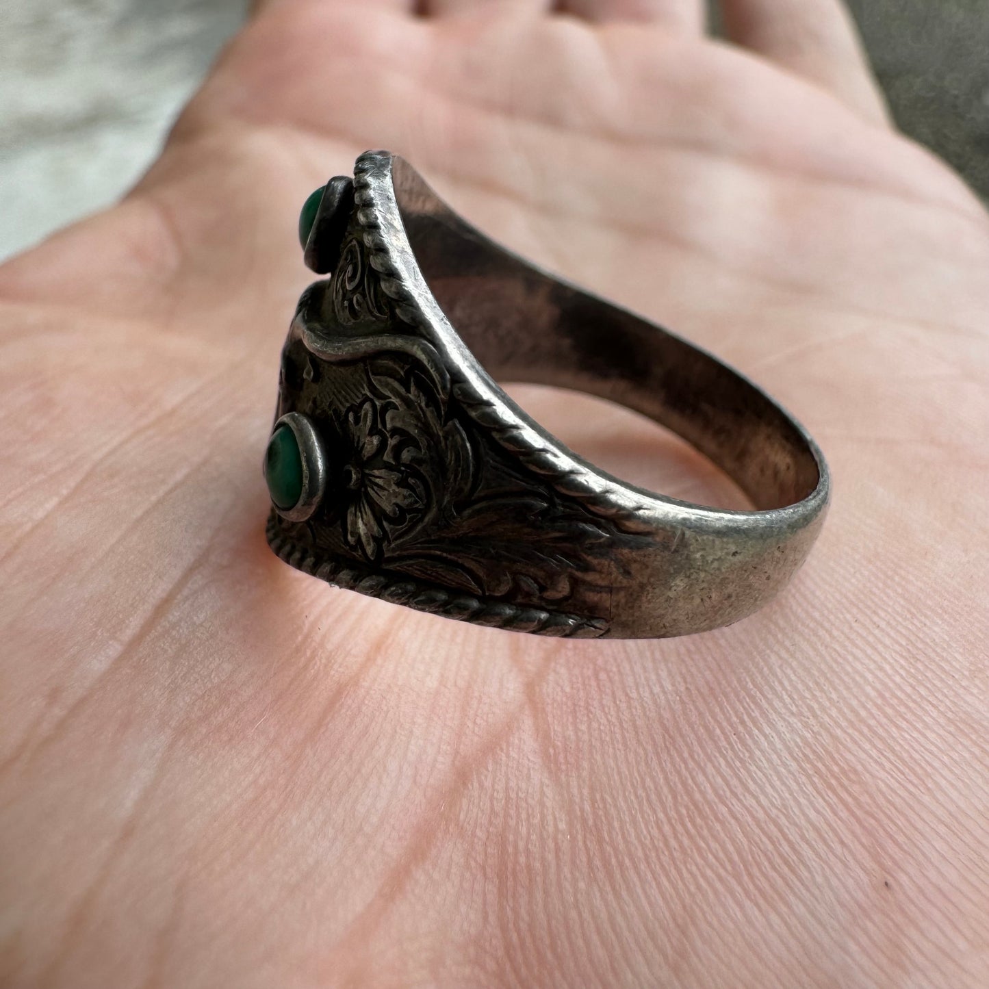 Extremely Rare 1930’s Sterling Silver Floral Engraved Longhorn Ring By Bell Trading Post