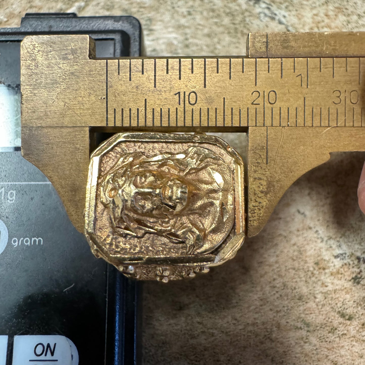 1980’s 14k Yellow Gold Jesus Piece Signet Ring (13)